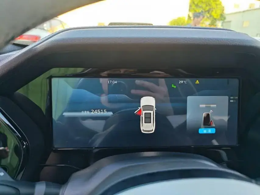 2021 GEELY MONJARO thumbnail 3