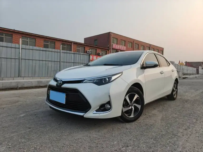 2017 TOYOTA LEVIN view 1