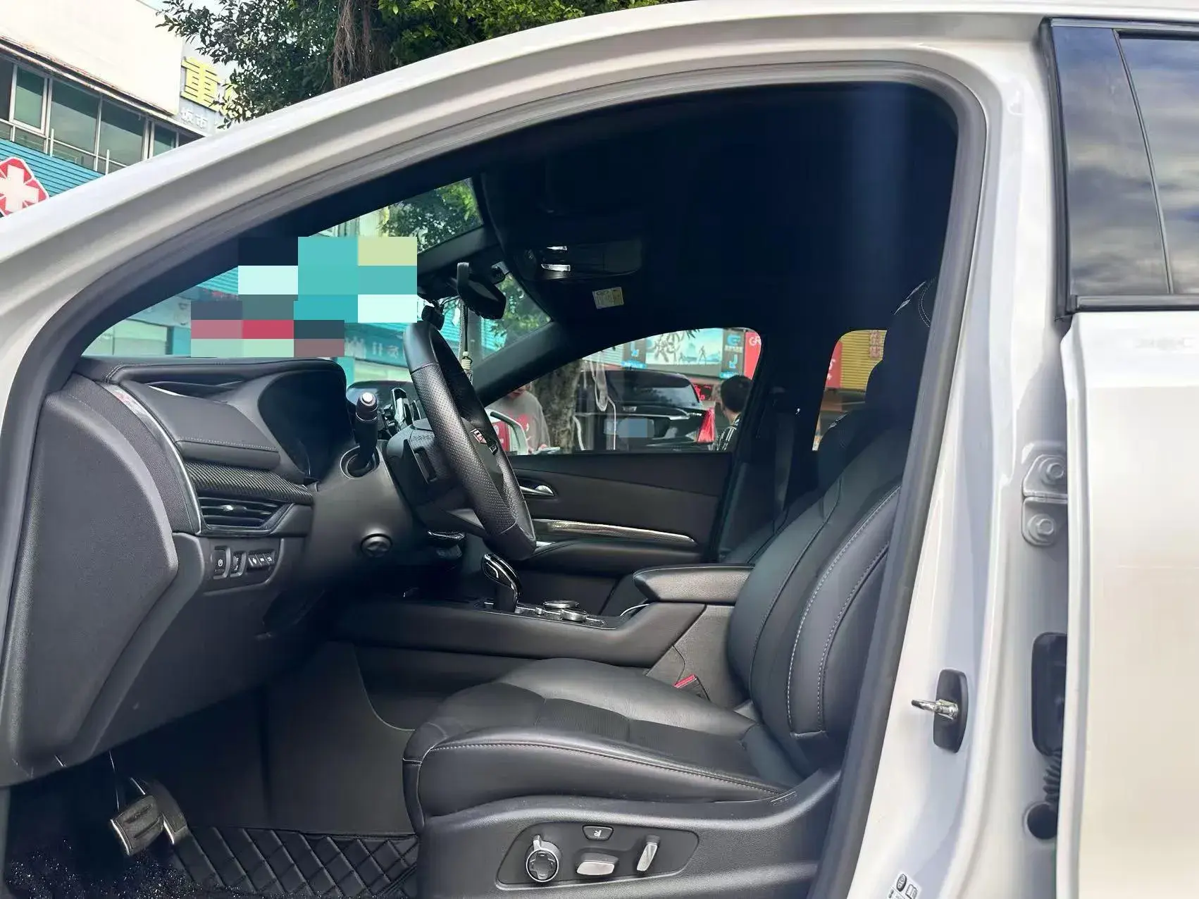 2022 CADILLAC XT4 thumbnail 2