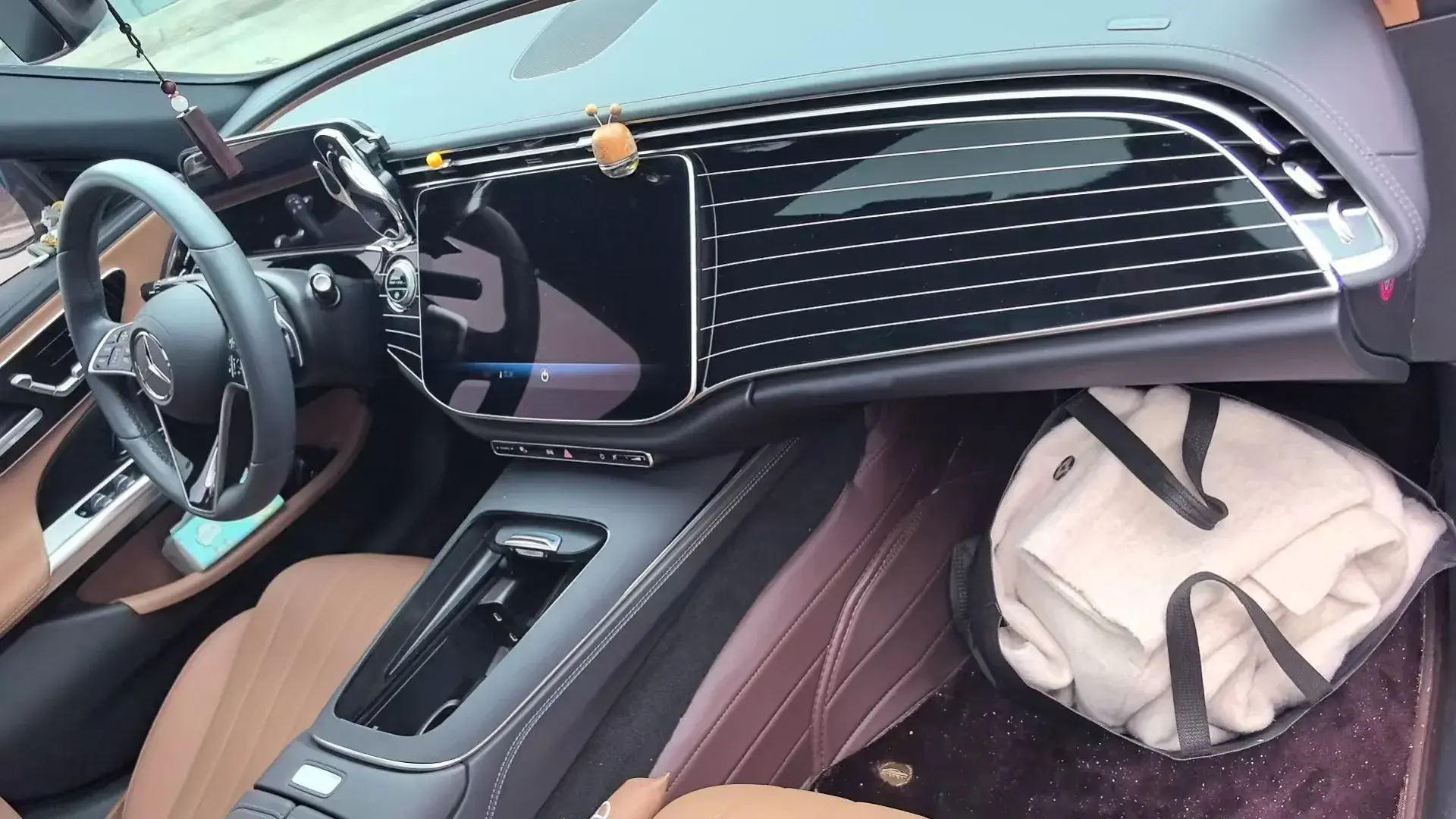 2024 MERCEDES-BENZ E thumbnail 4