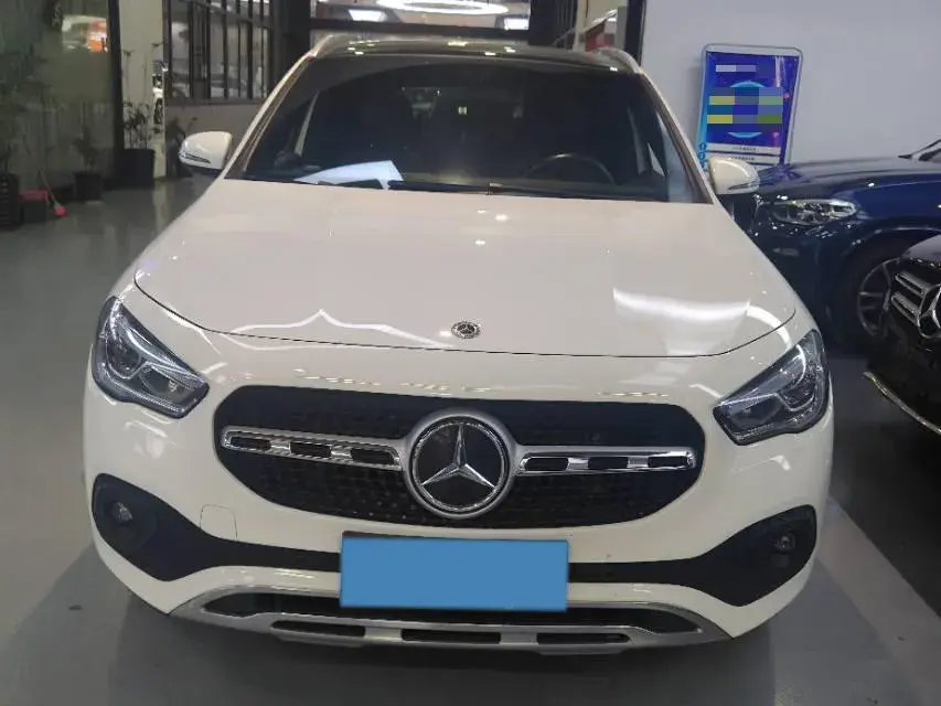 2020 MERCEDES-BENZ GLA thumbnail 2