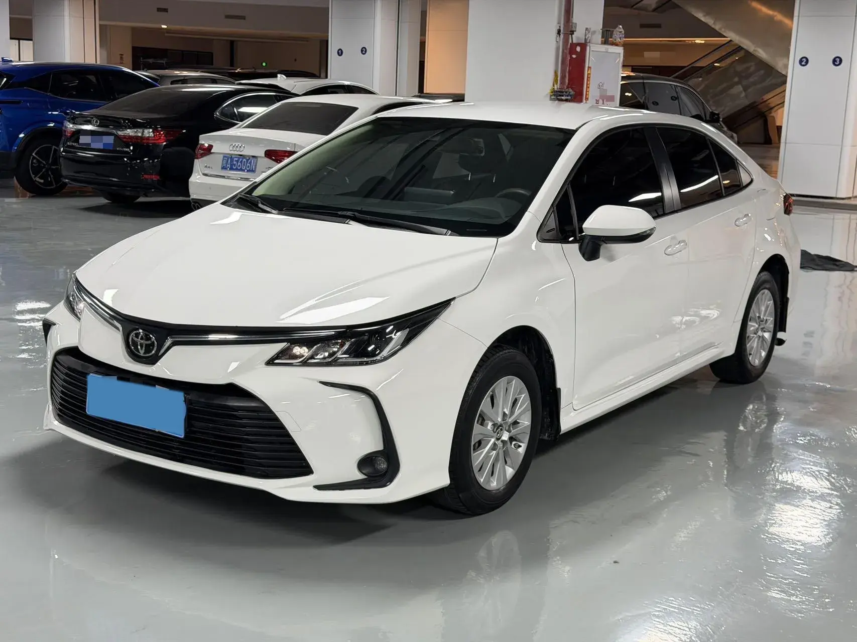 2023 TOYOTA COROLLA view 1