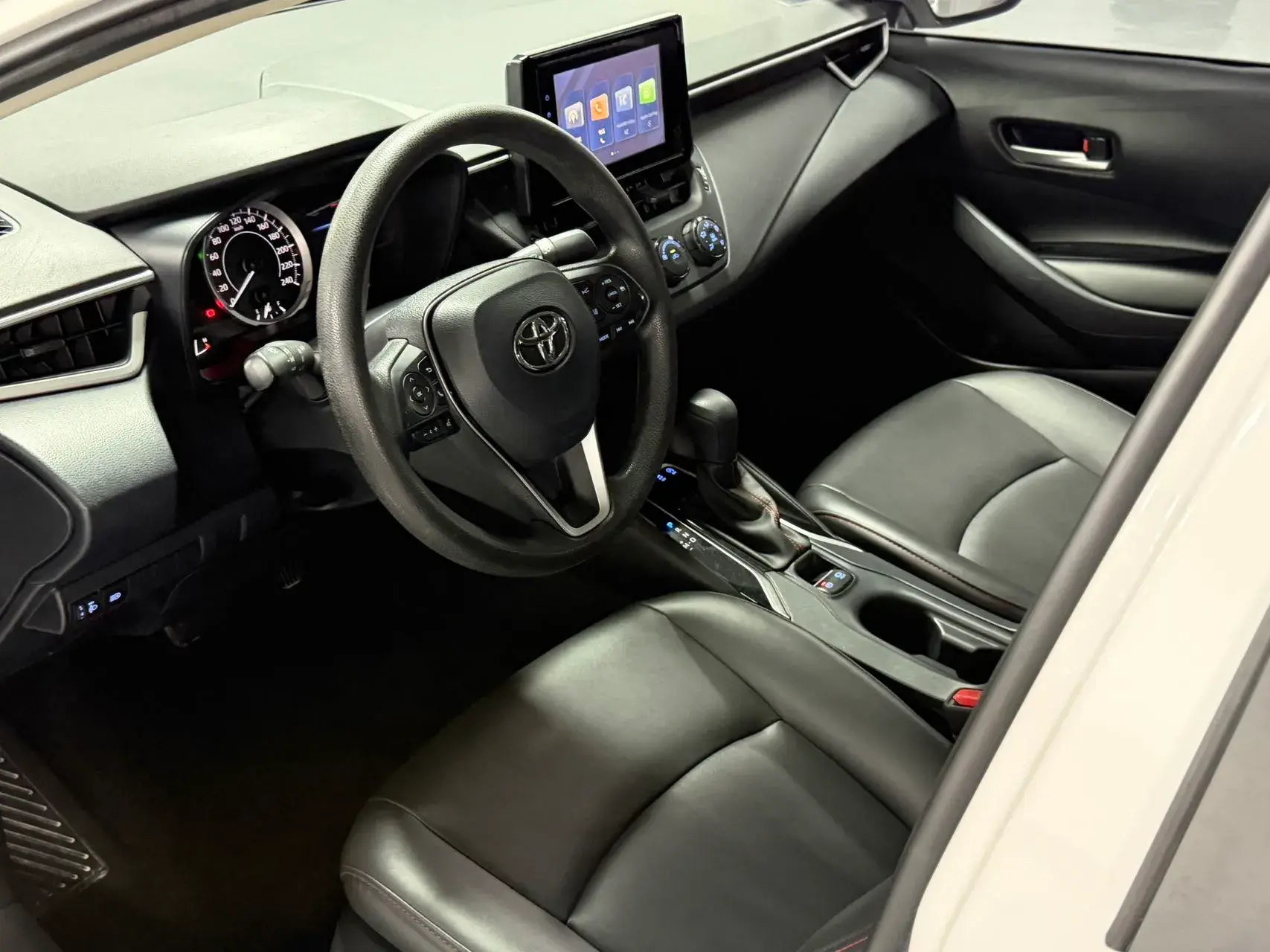 2023 TOYOTA COROLLA thumbnail 4