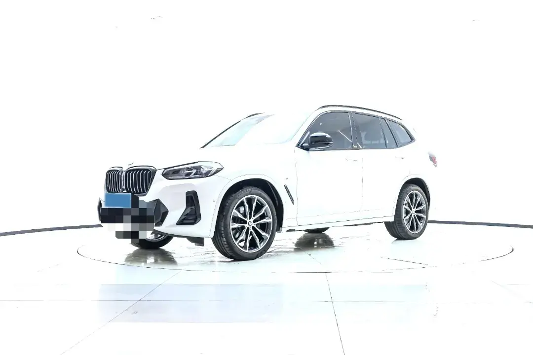 2023 BMW X3 view 1