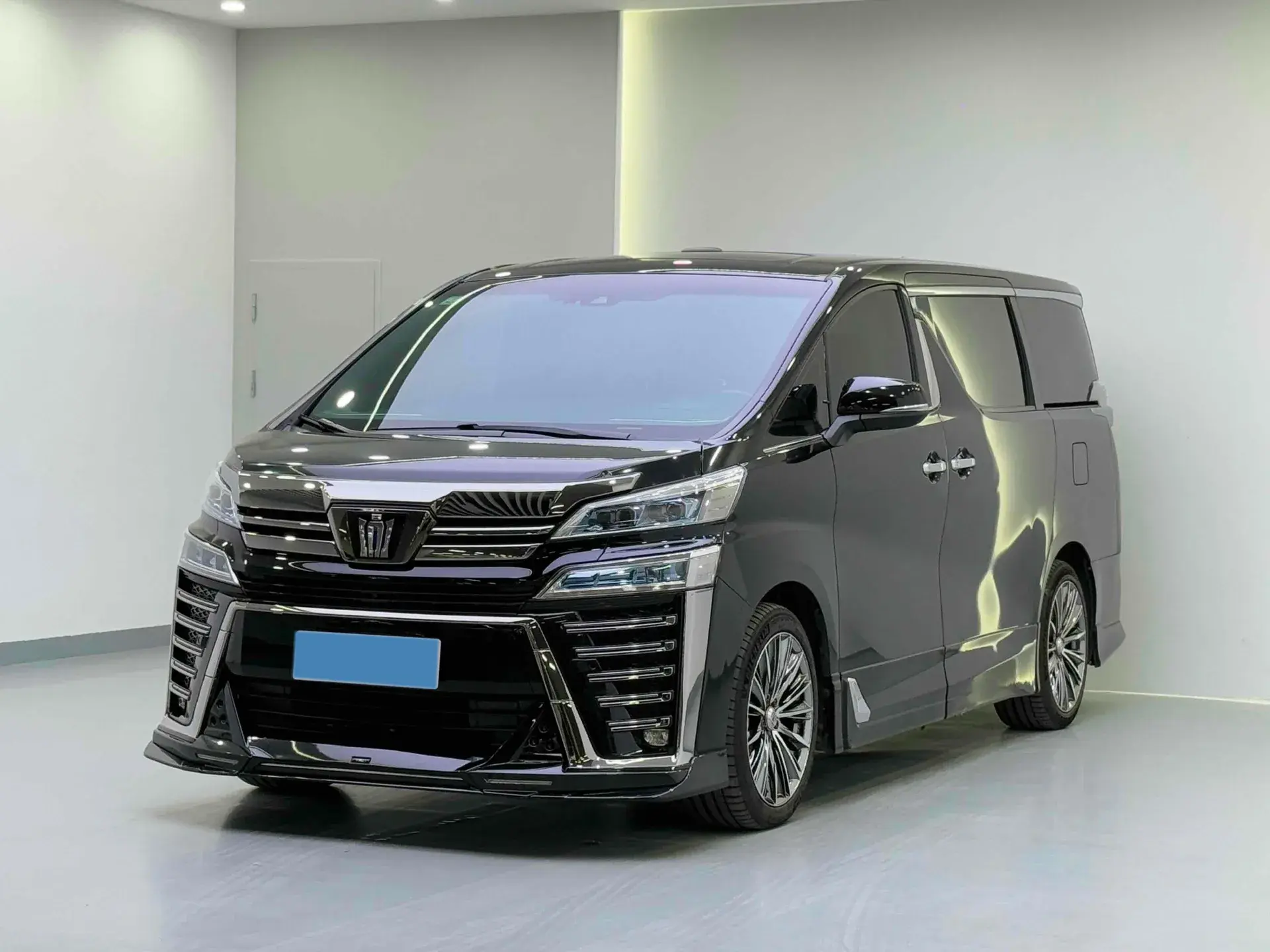 2020 TOYOTA VELLFIRE view 1