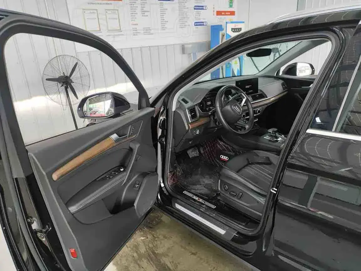 2022 AUDI Q5L thumbnail 3