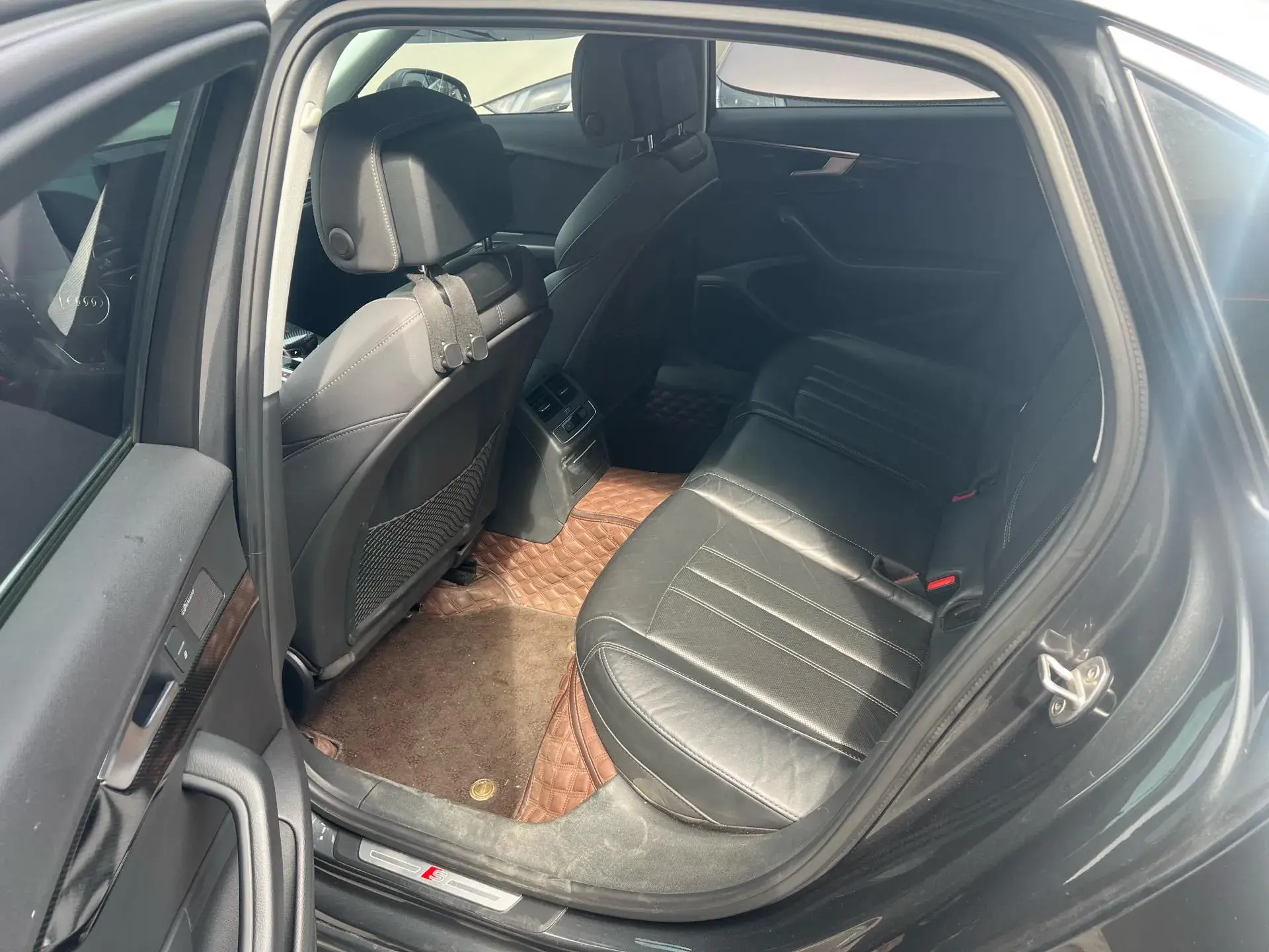 2020 AUDI A4L thumbnail 3