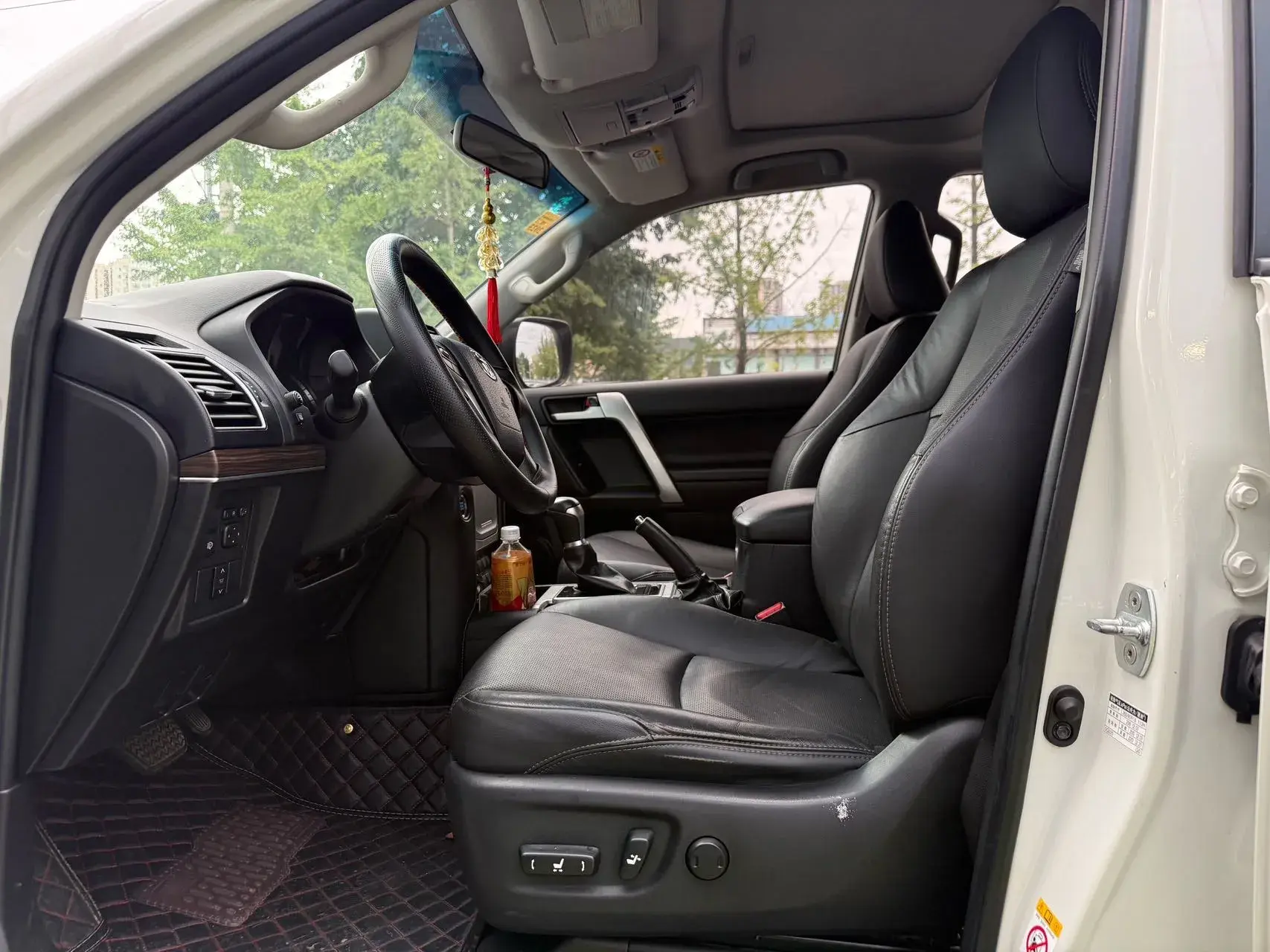 2019 TOYOTA LAND thumbnail 2