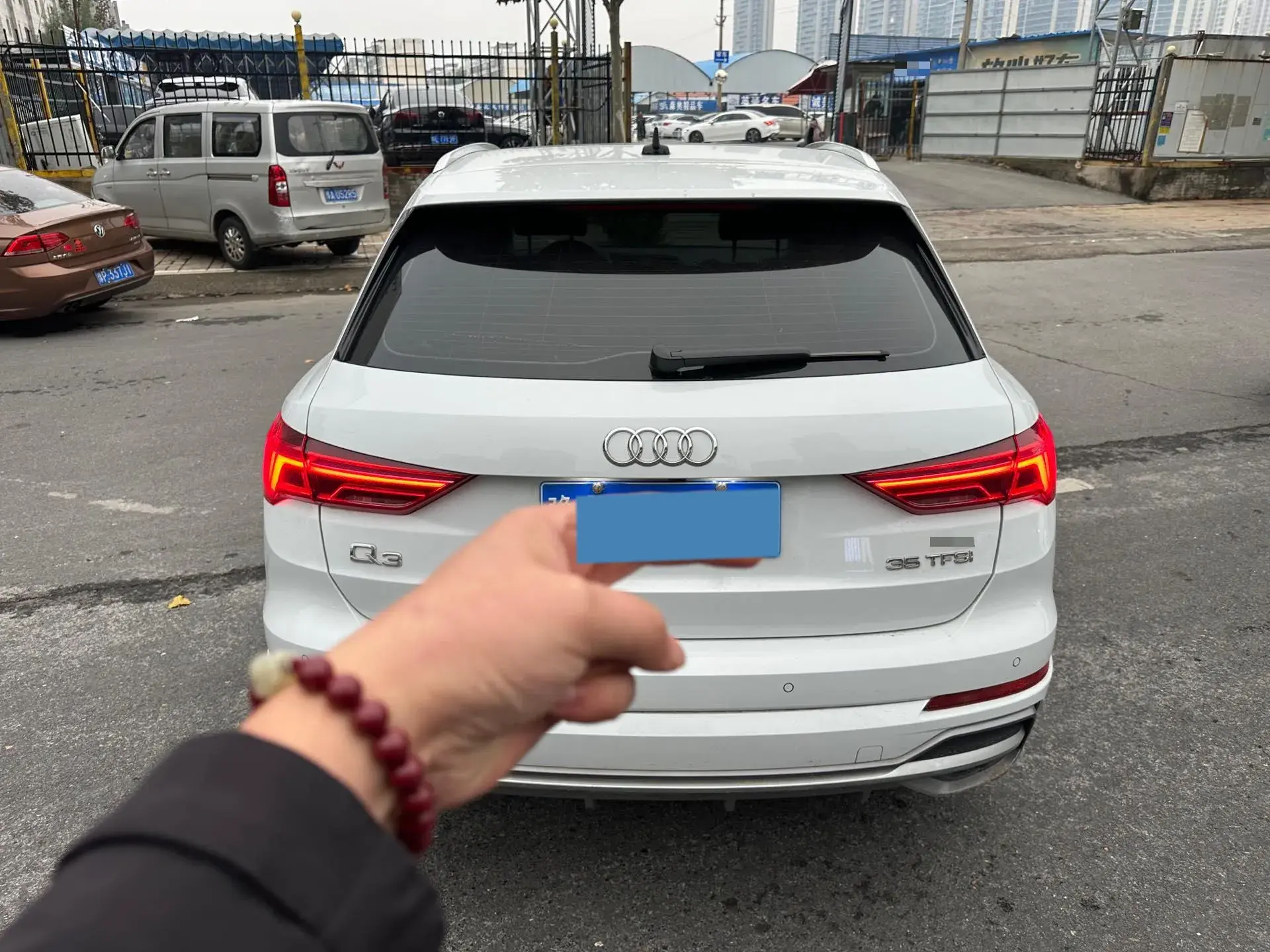 2022 AUDI Q3 thumbnail 3