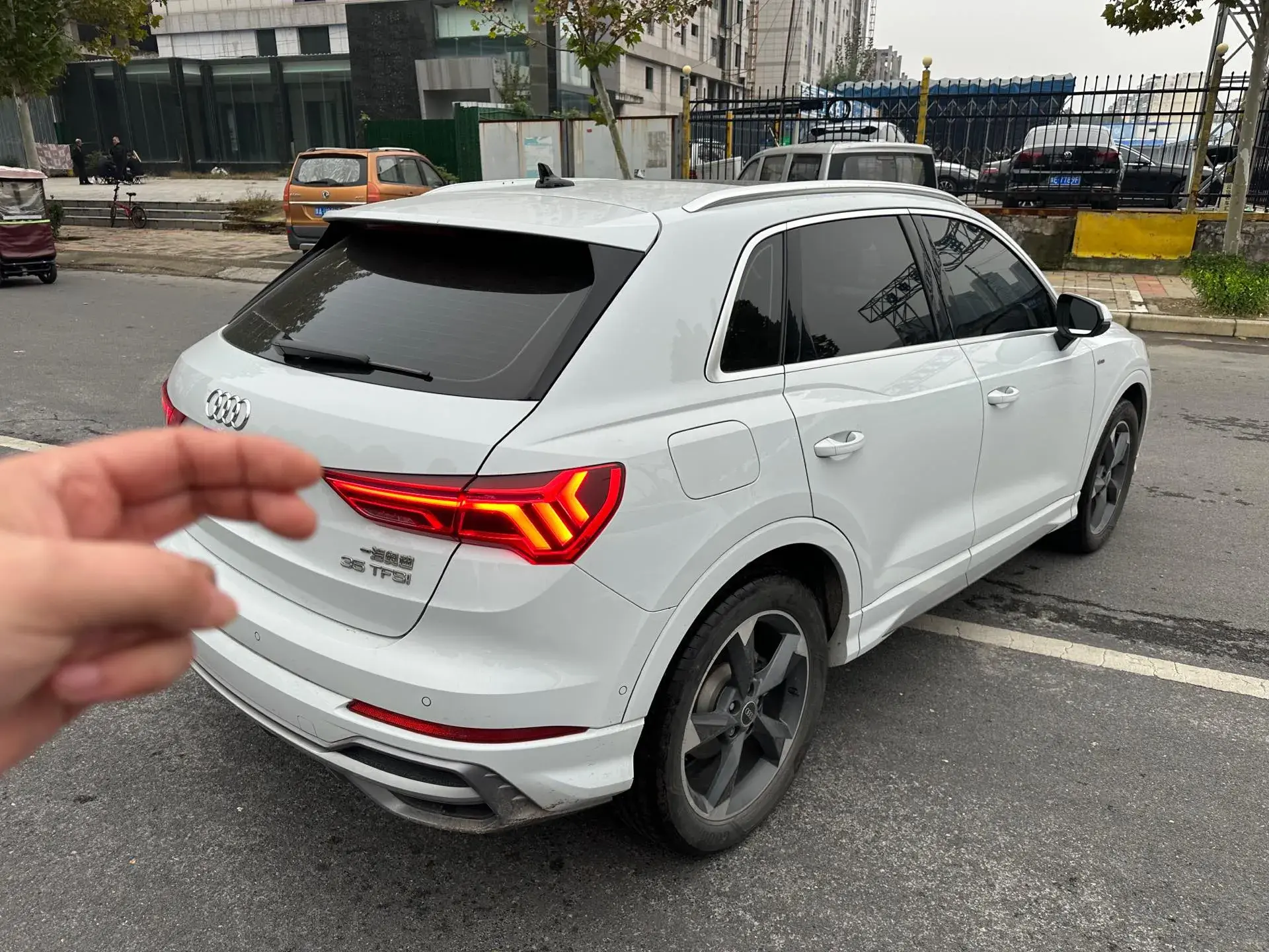 2022 AUDI Q3 thumbnail 4