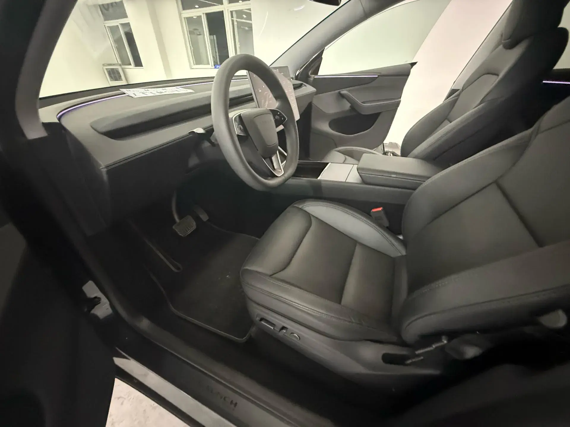 2025 TESLA MODEL thumbnail 3