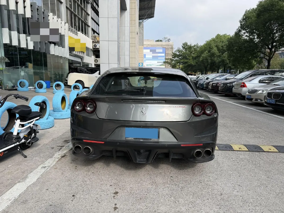 2017 Ferrari GTC4 Lusso 3.9T 609HP V8 7DCT,autocango,china used car exporter,china ev exporter,chinese used car exporter,chinese used ev exporter