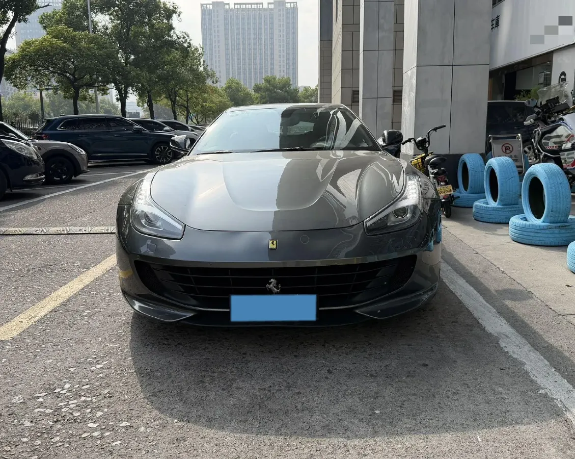 2017 Ferrari GTC4 Lusso 3.9T 609HP V8 7DCT,autocango,china used car exporter,china ev exporter,chinese used car exporter,chinese used ev exporter