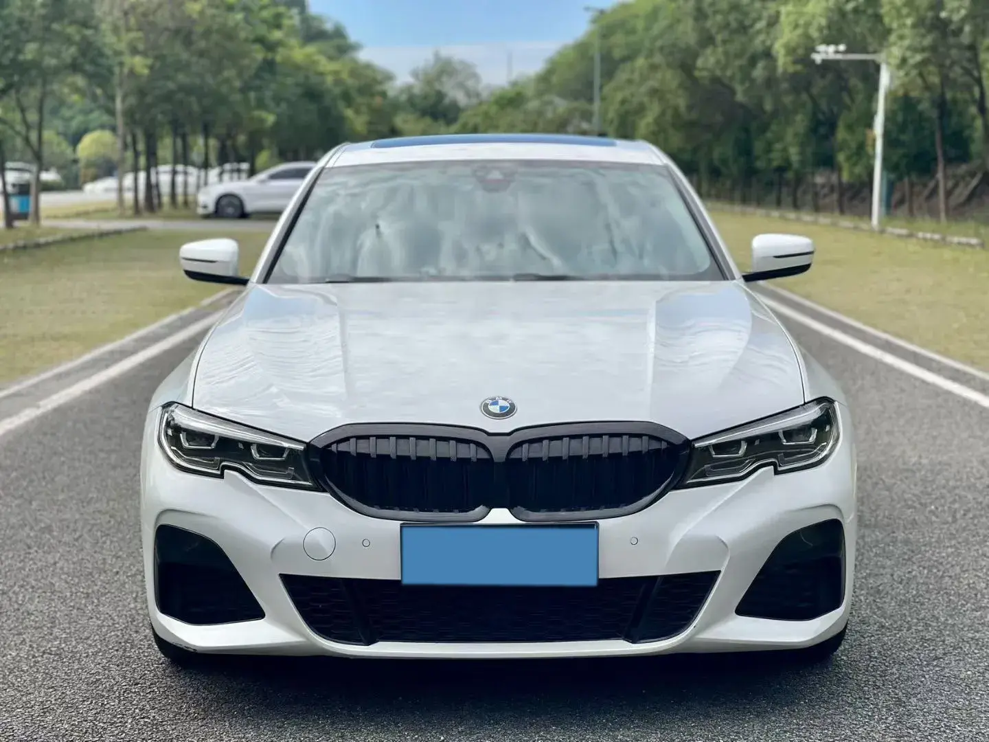 2021 BMW 3 thumbnail 2
