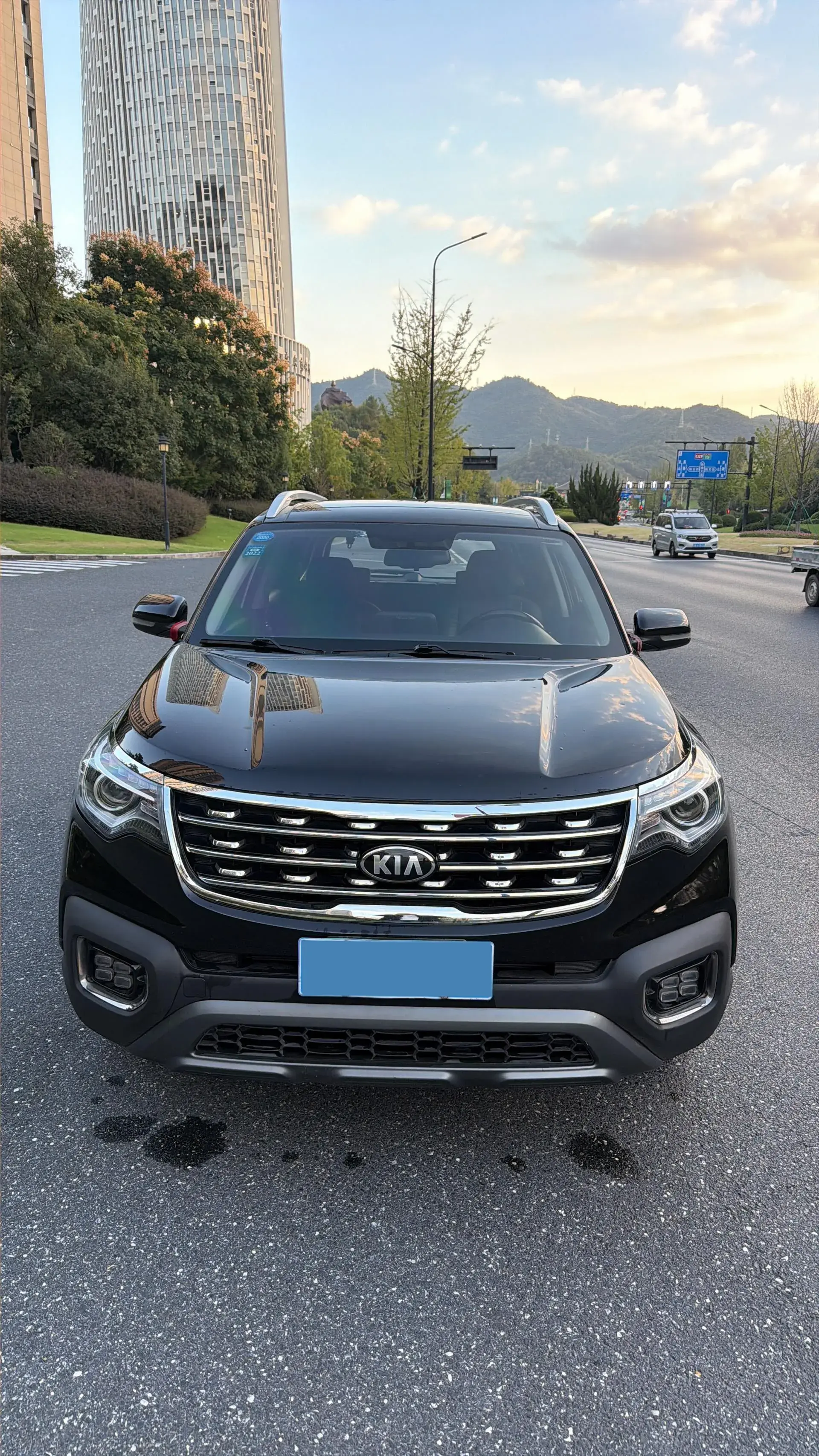 2018 KIA SPORTAGE thumbnail 2