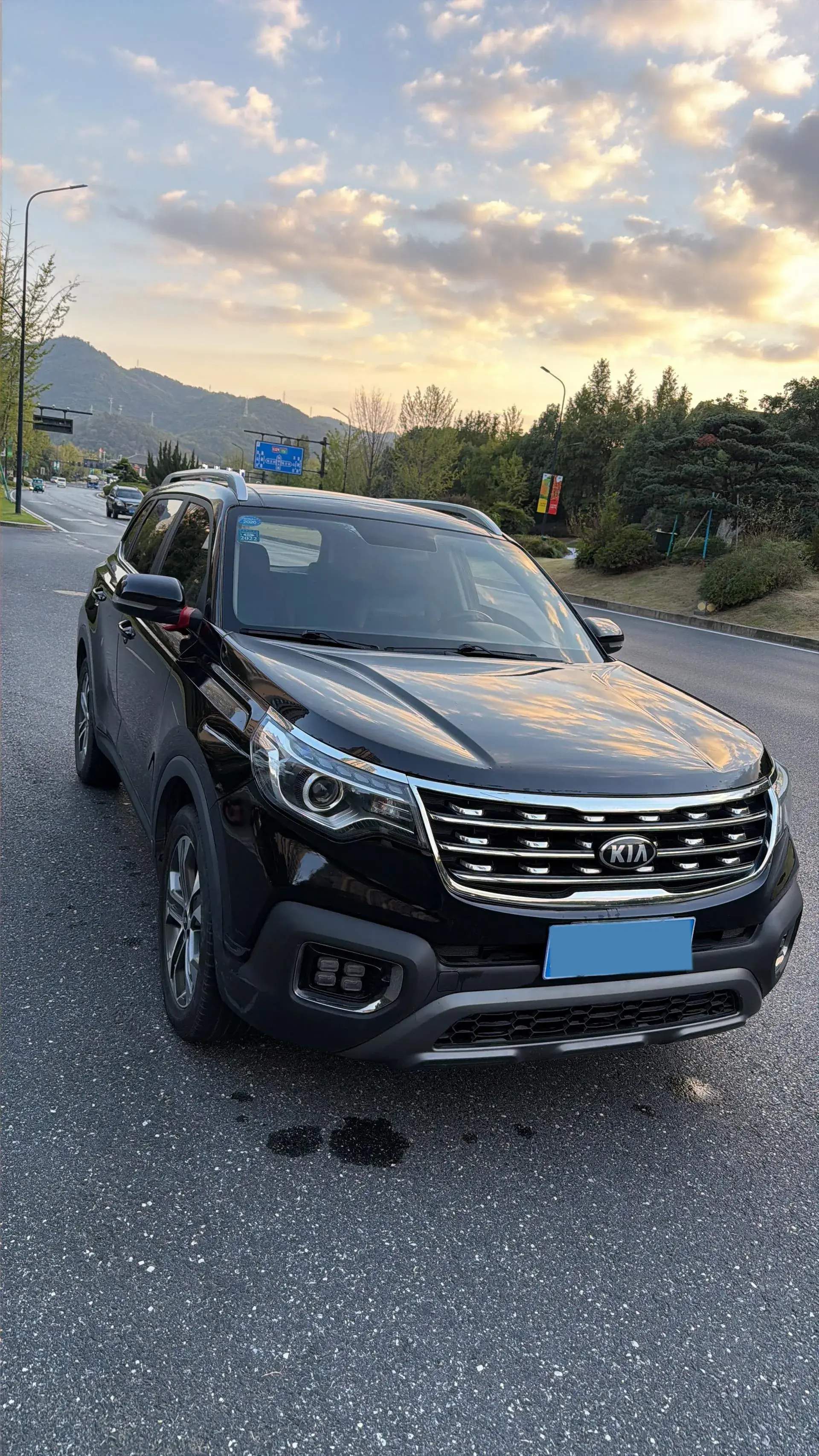 2018 KIA SPORTAGE thumbnail 3