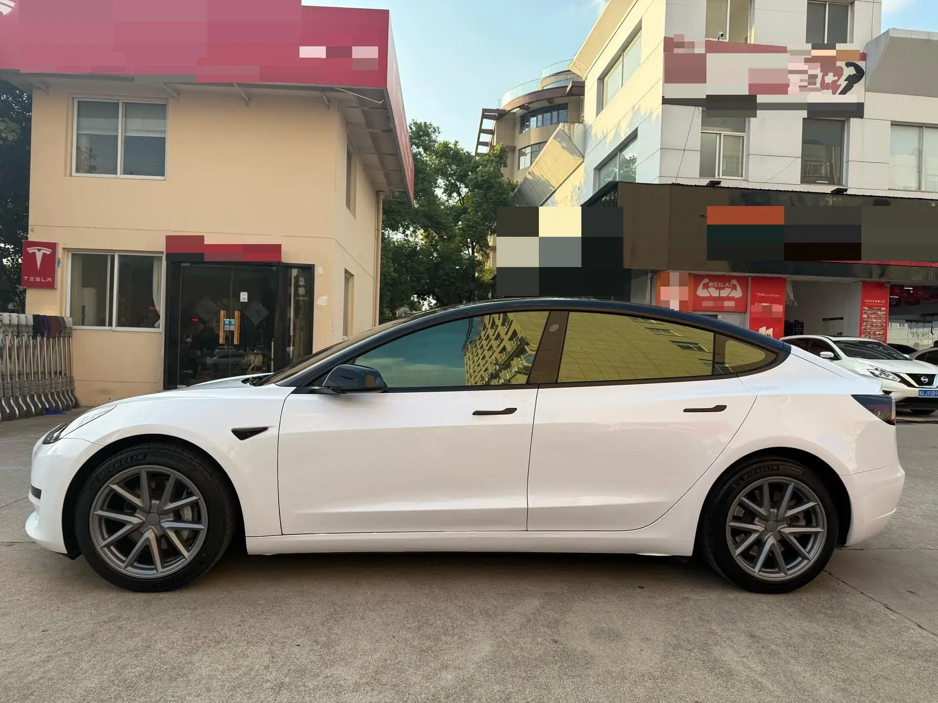 2022 TESLA MODEL thumbnail 3