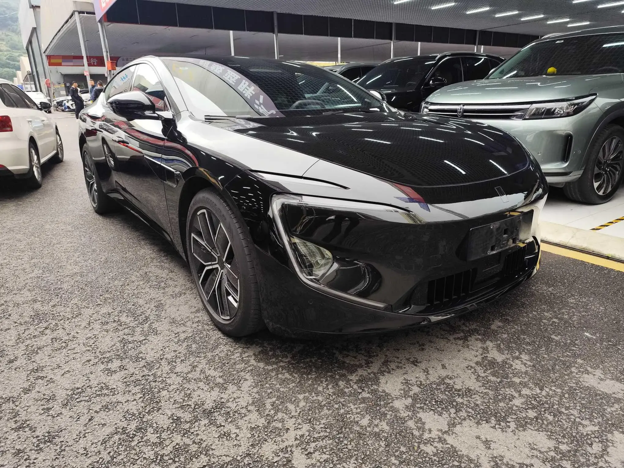 2023 AVATR 12 thumbnail 2