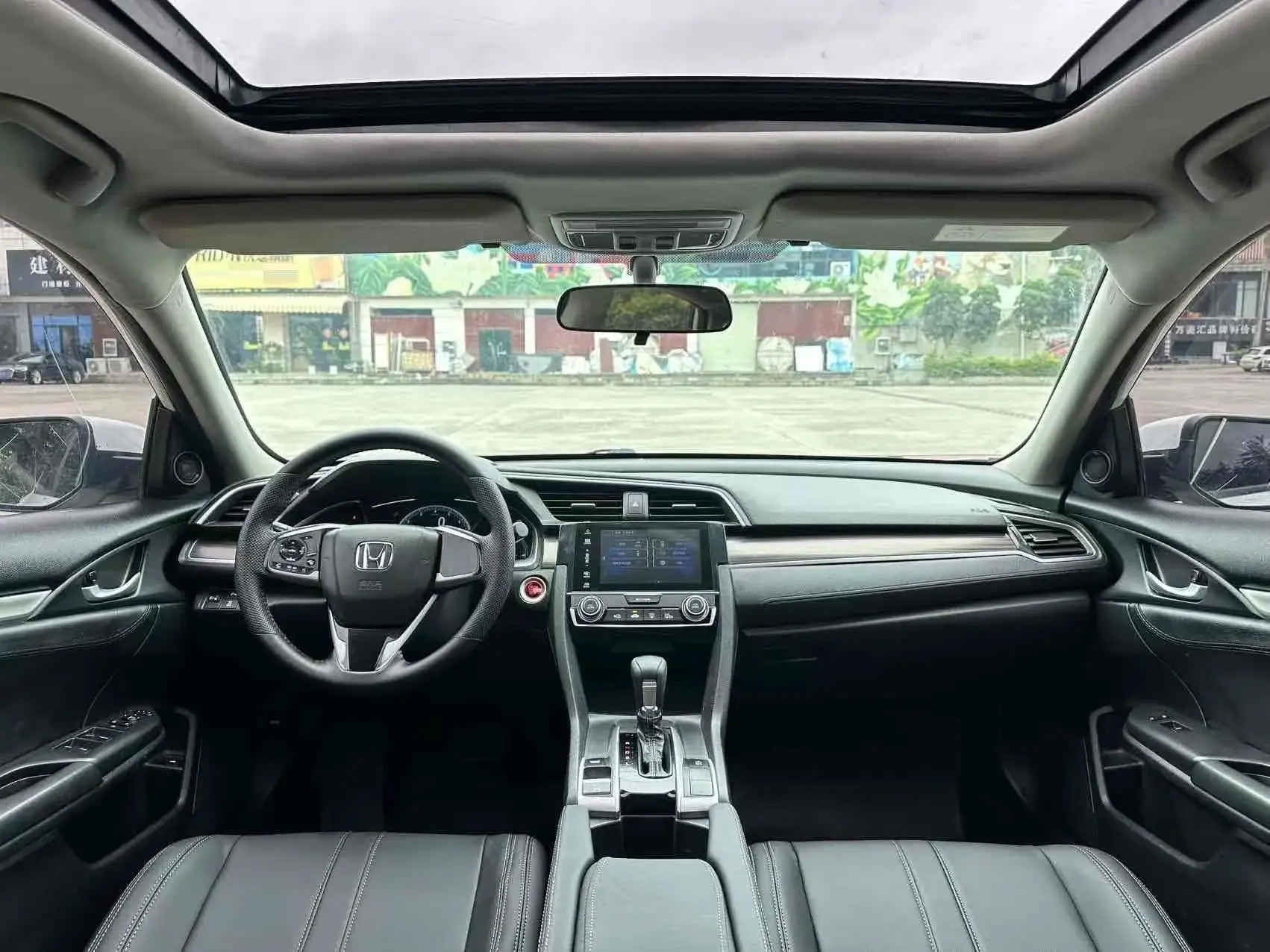 2019 HONDA CIVIC thumbnail 4