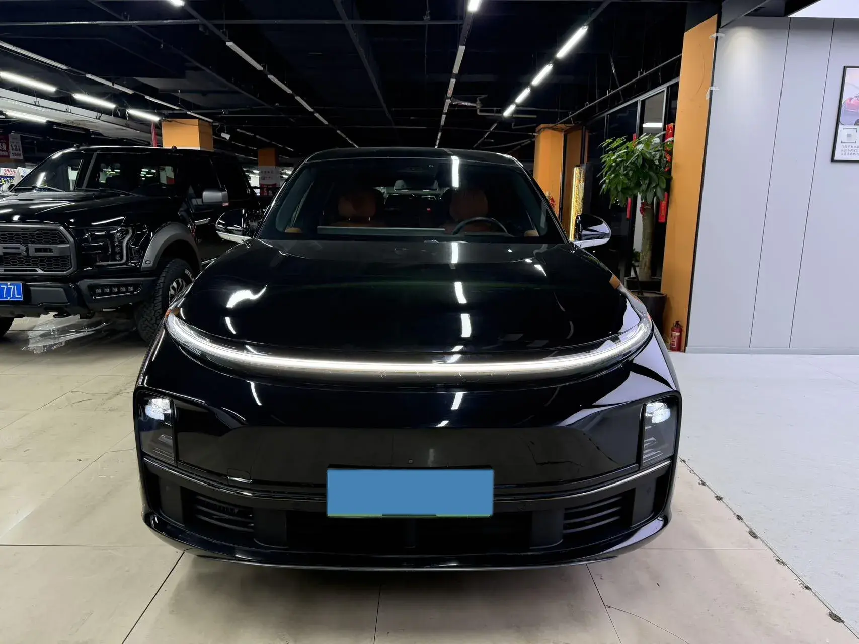 2023 LI L7 thumbnail 2