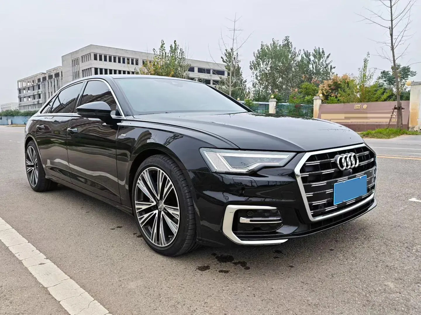 2024 AUDI A6L thumbnail 2