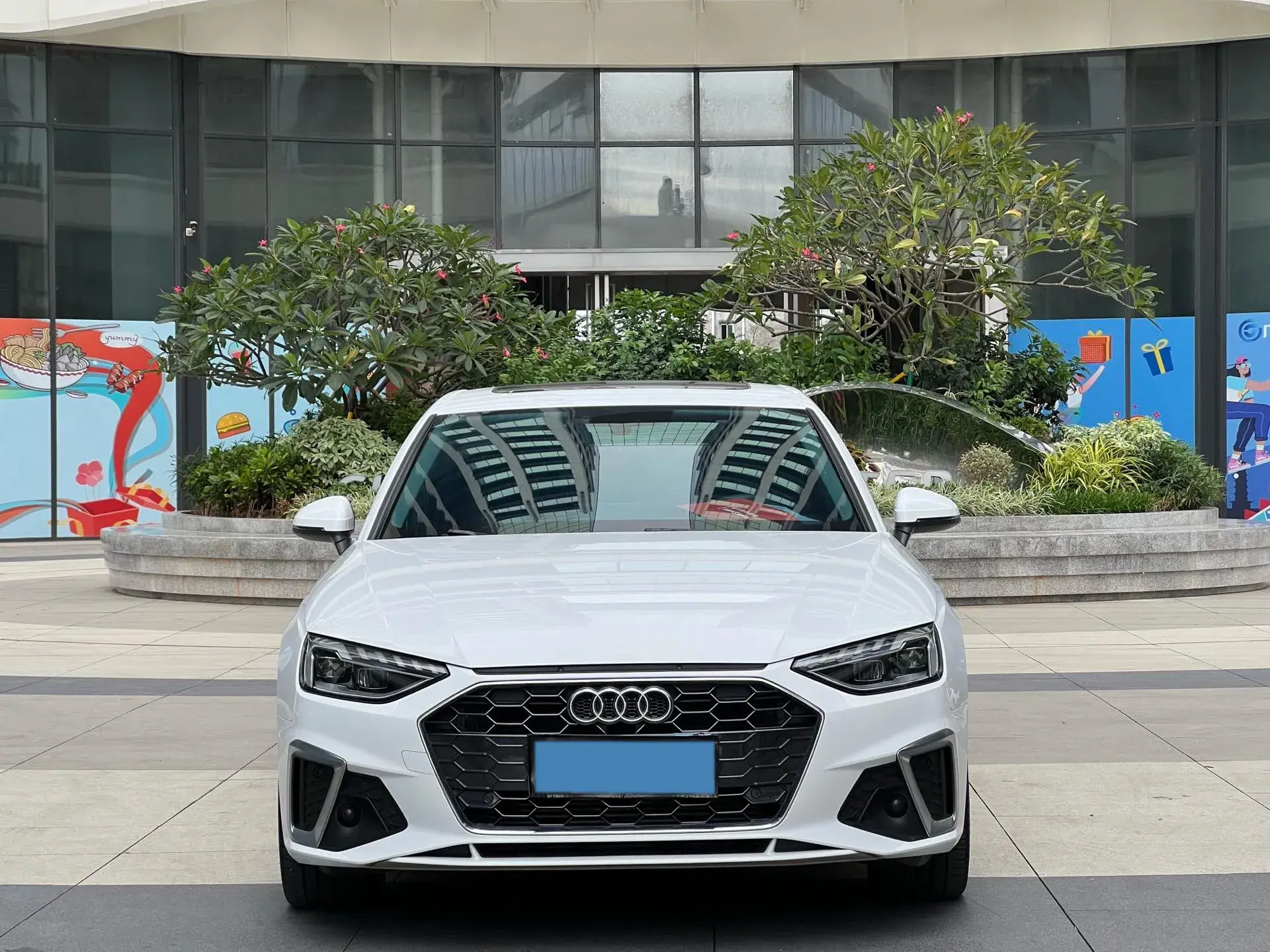 2022 AUDI A4L thumbnail 2