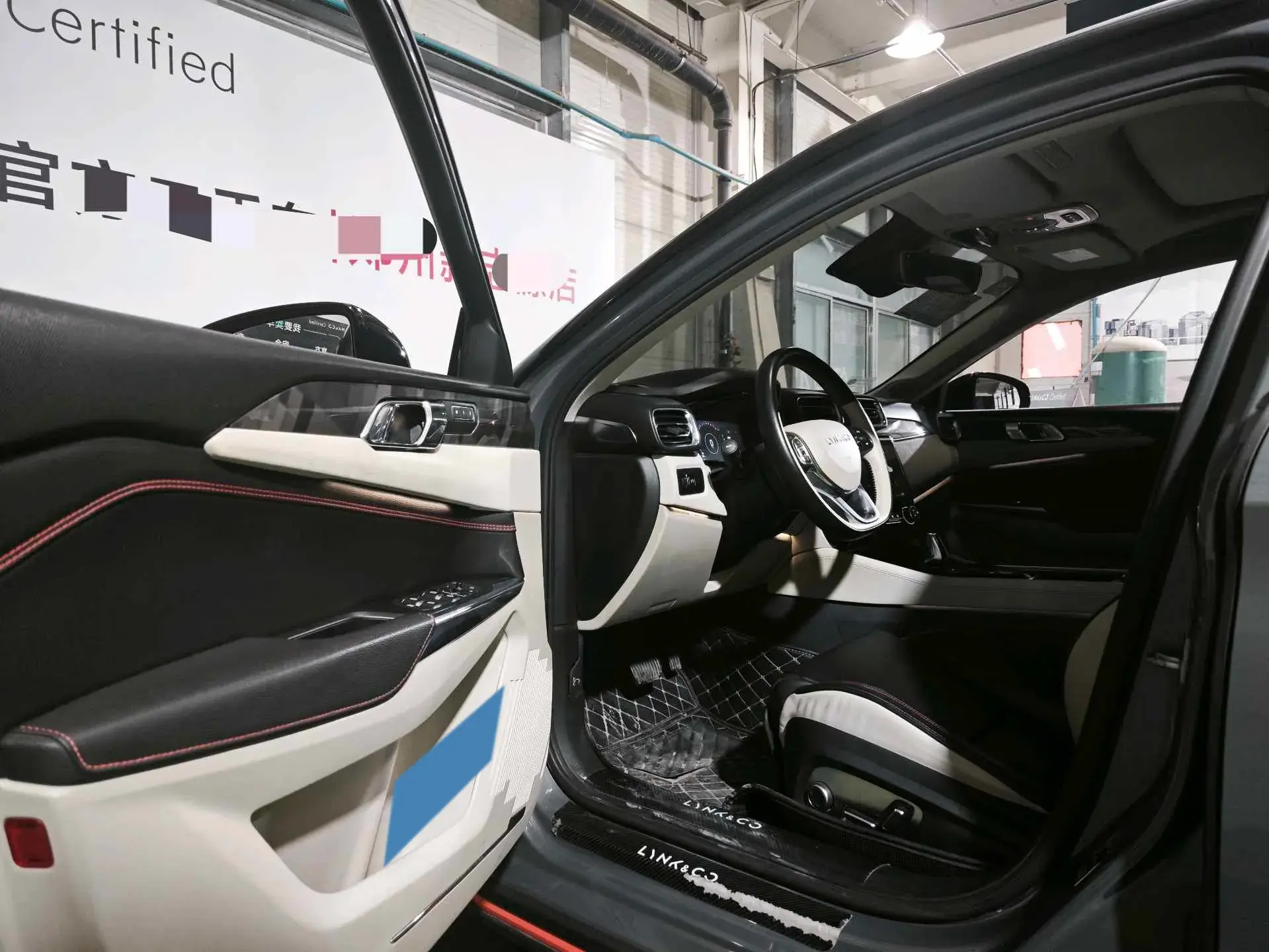 2019 LYNK&CO 02 thumbnail 4