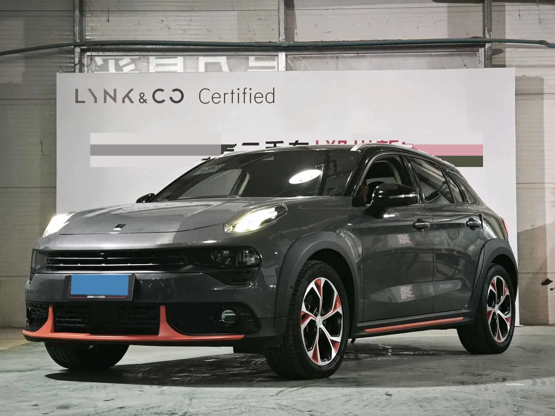 2019 LYNK&CO 02 view 1