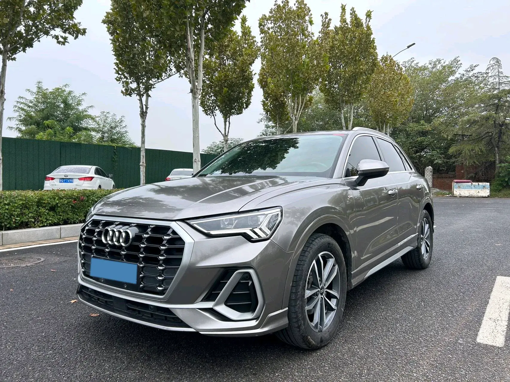 2022 AUDI Q3 view 1
