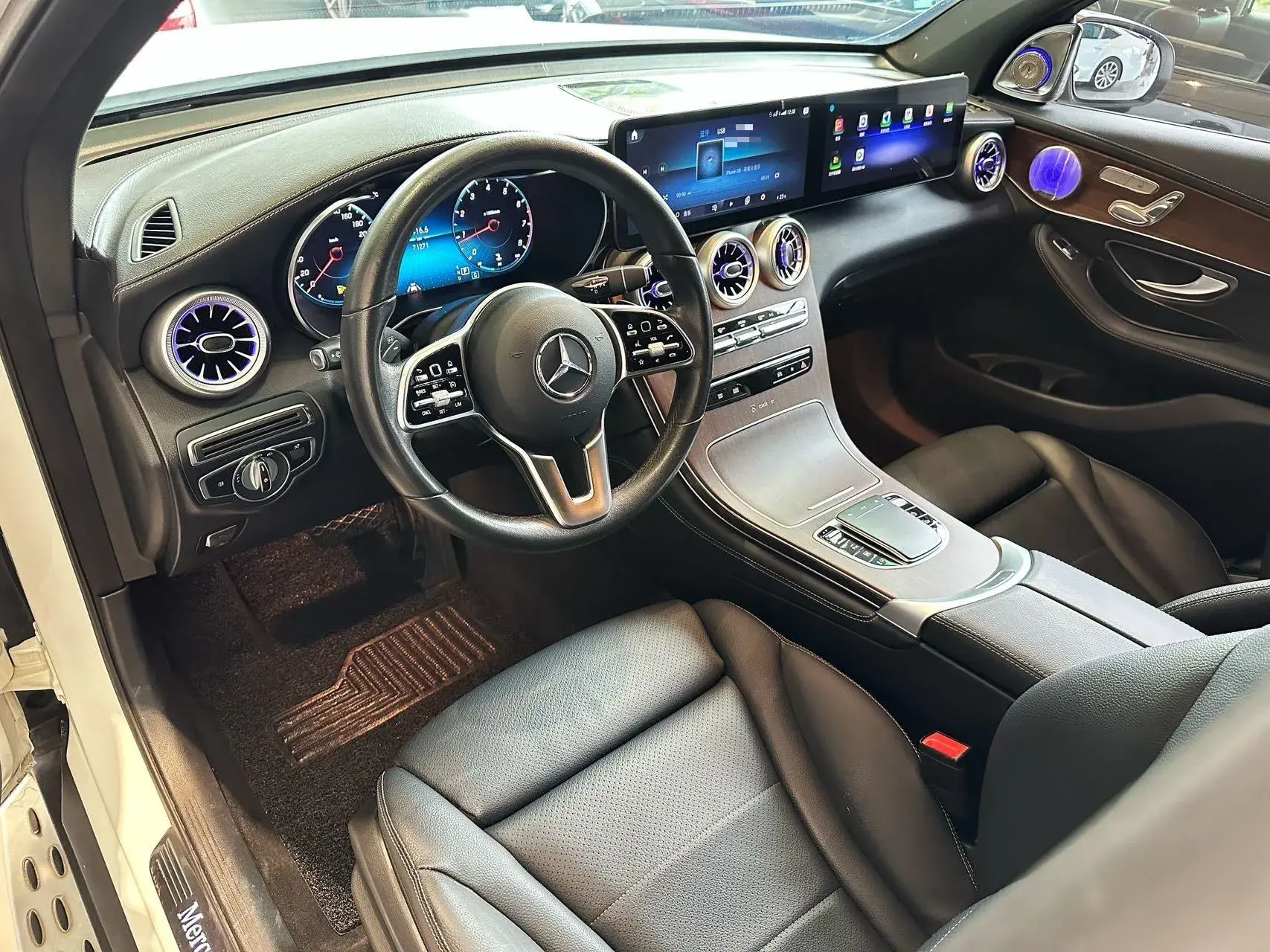 2021 MERCEDES-BENZ GLC thumbnail 4