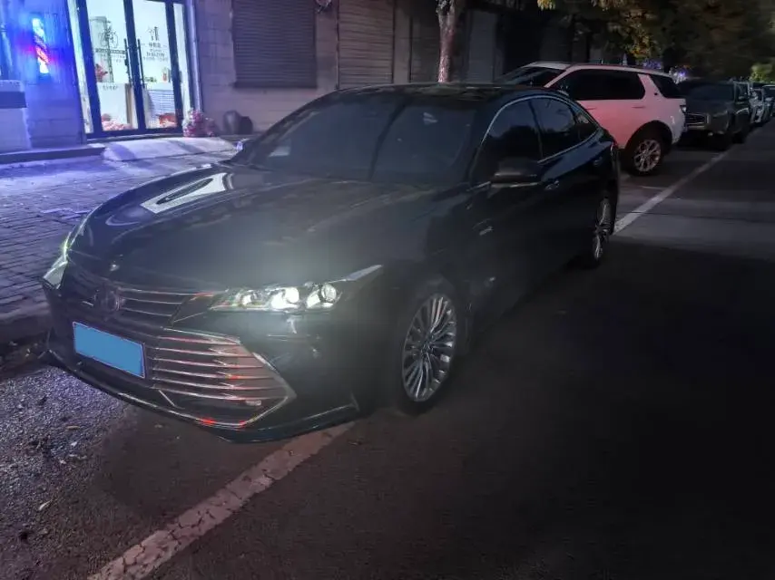 2019 Toyota Avalon 2.5L 178HP L4 E-CVT Hybrid