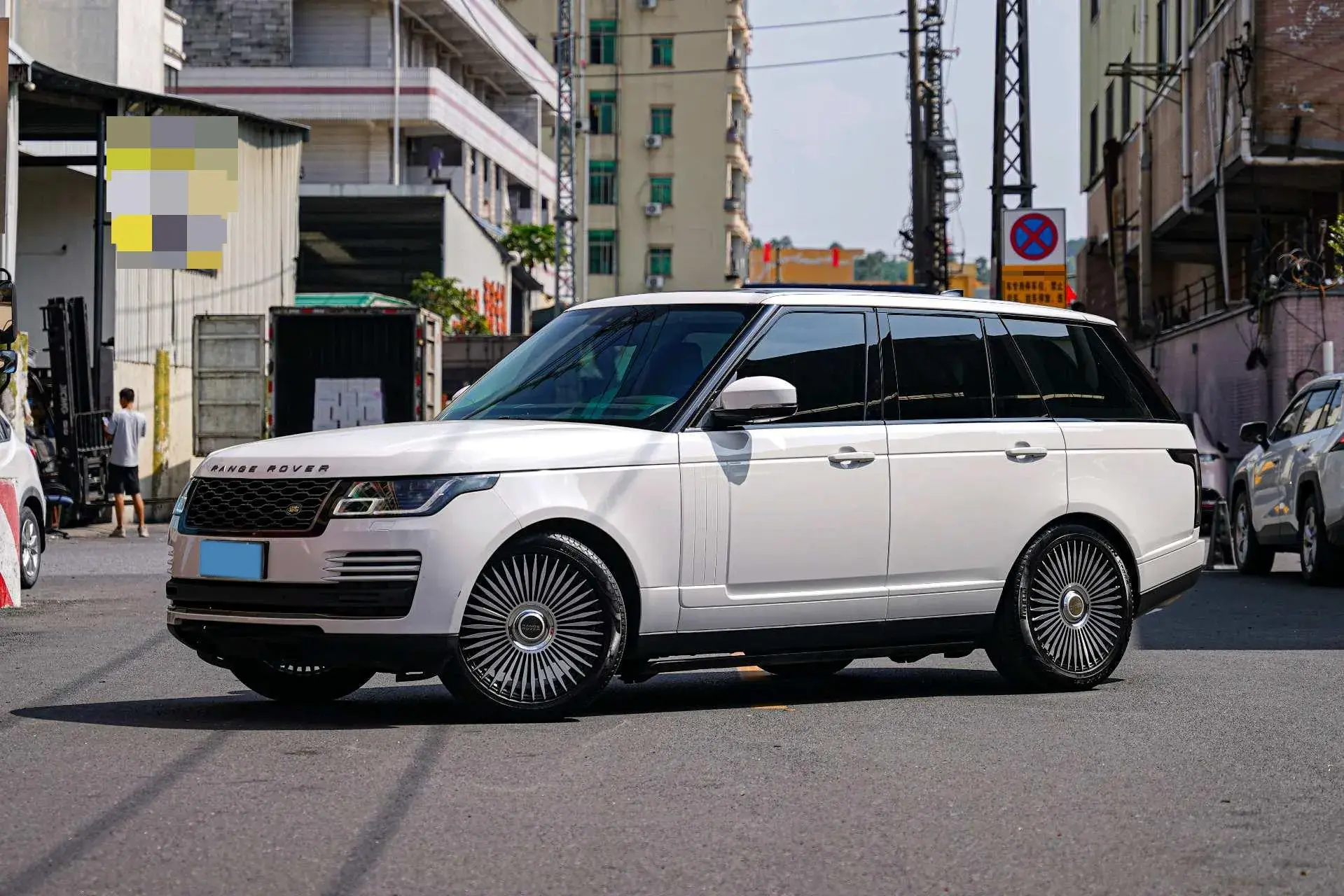 2018 LAND ROVER view 1