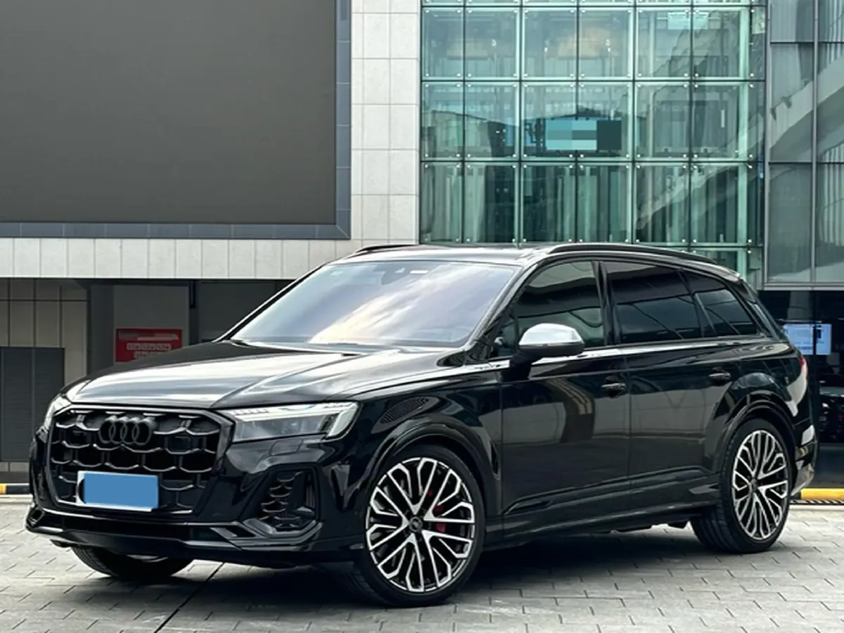 2024 Audi SQ7 4.0T 507HP V8 8AT,autocango,china used car exporter,china ev exporter,chinese used car exporter,chinese used ev exporter