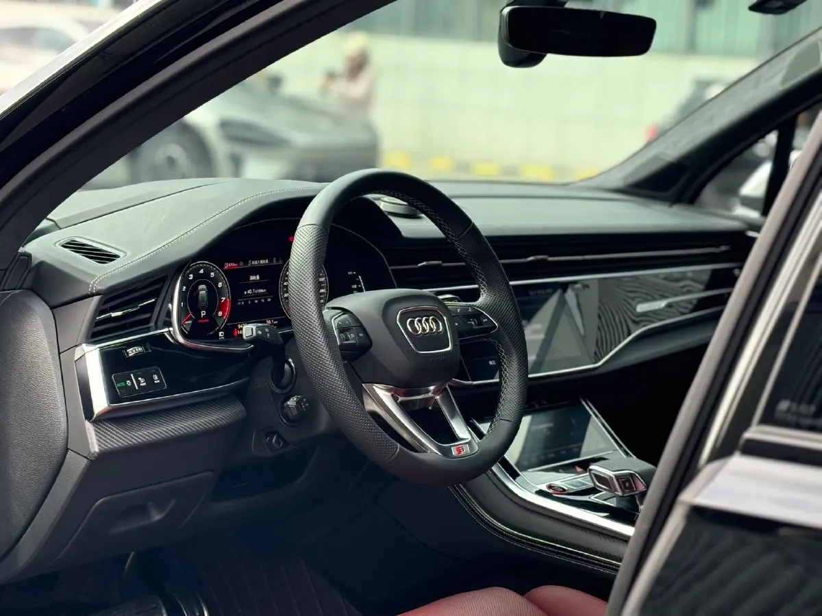 2024 Audi SQ7 4.0T 507HP V8 8AT,autocango,china used car exporter,china ev exporter,chinese used car exporter,chinese used ev exporter