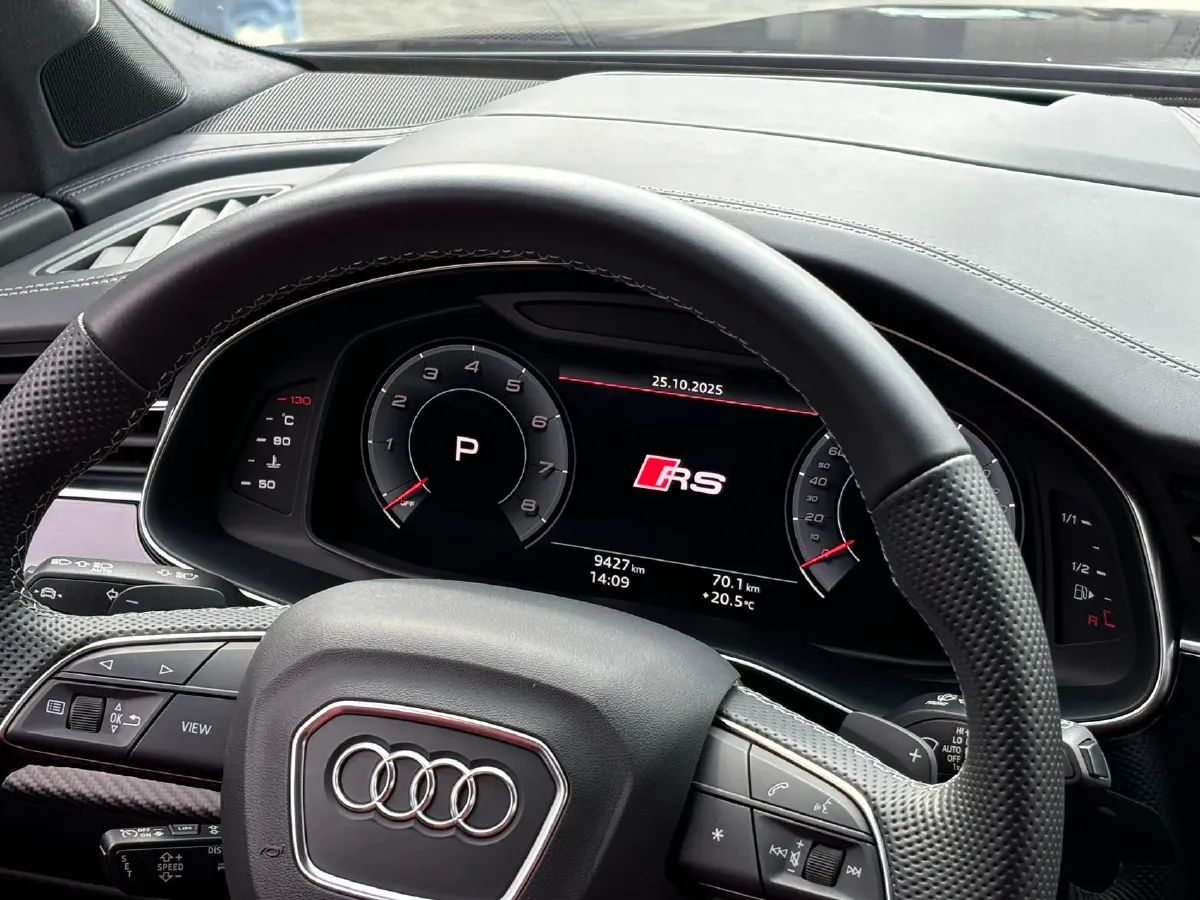 2024 Audi SQ7 4.0T 507HP V8 8AT,autocango,china used car exporter,china ev exporter,chinese used car exporter,chinese used ev exporter