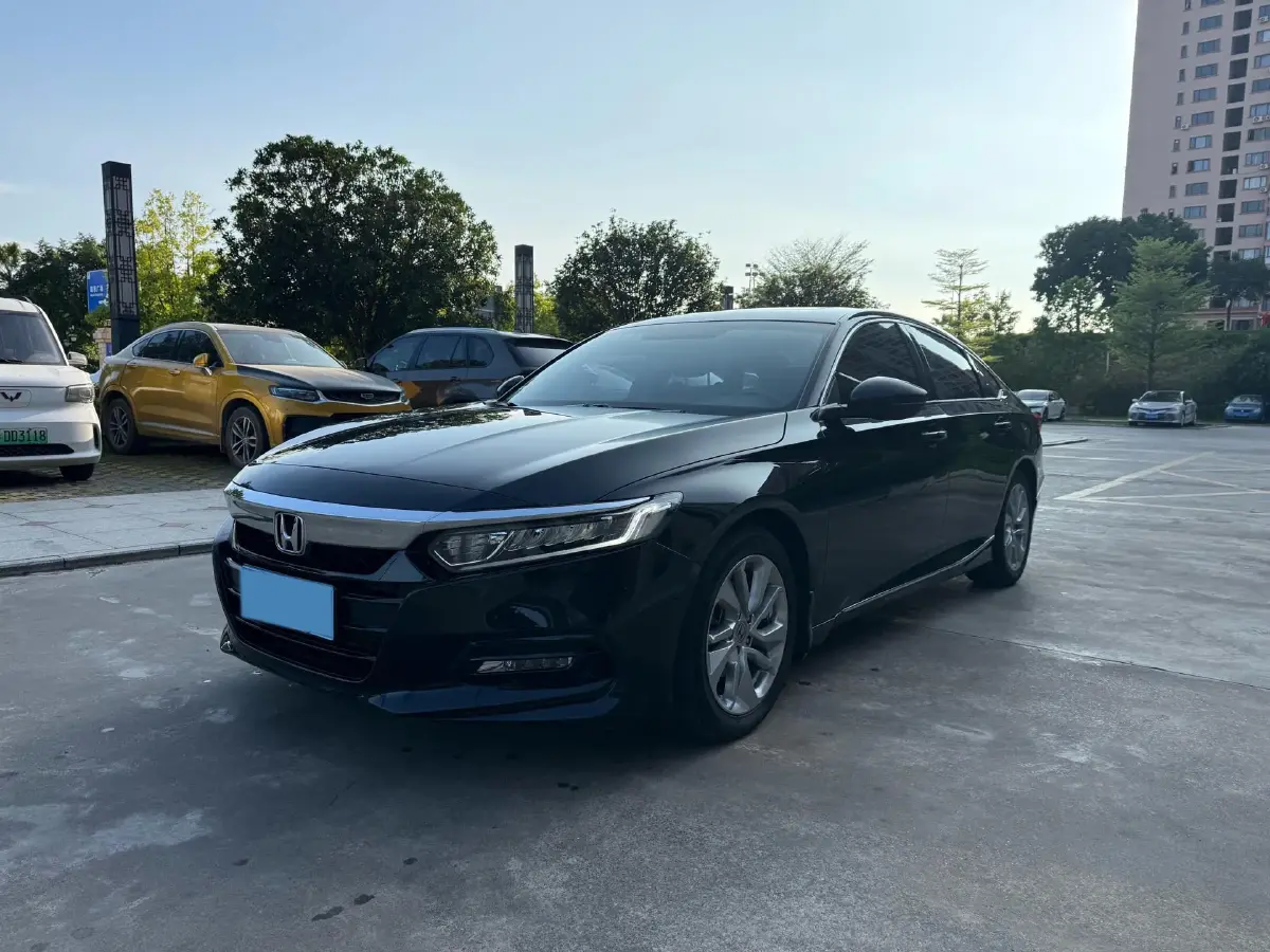 2018 Honda Accord 1.5T 194HP L4 CVT