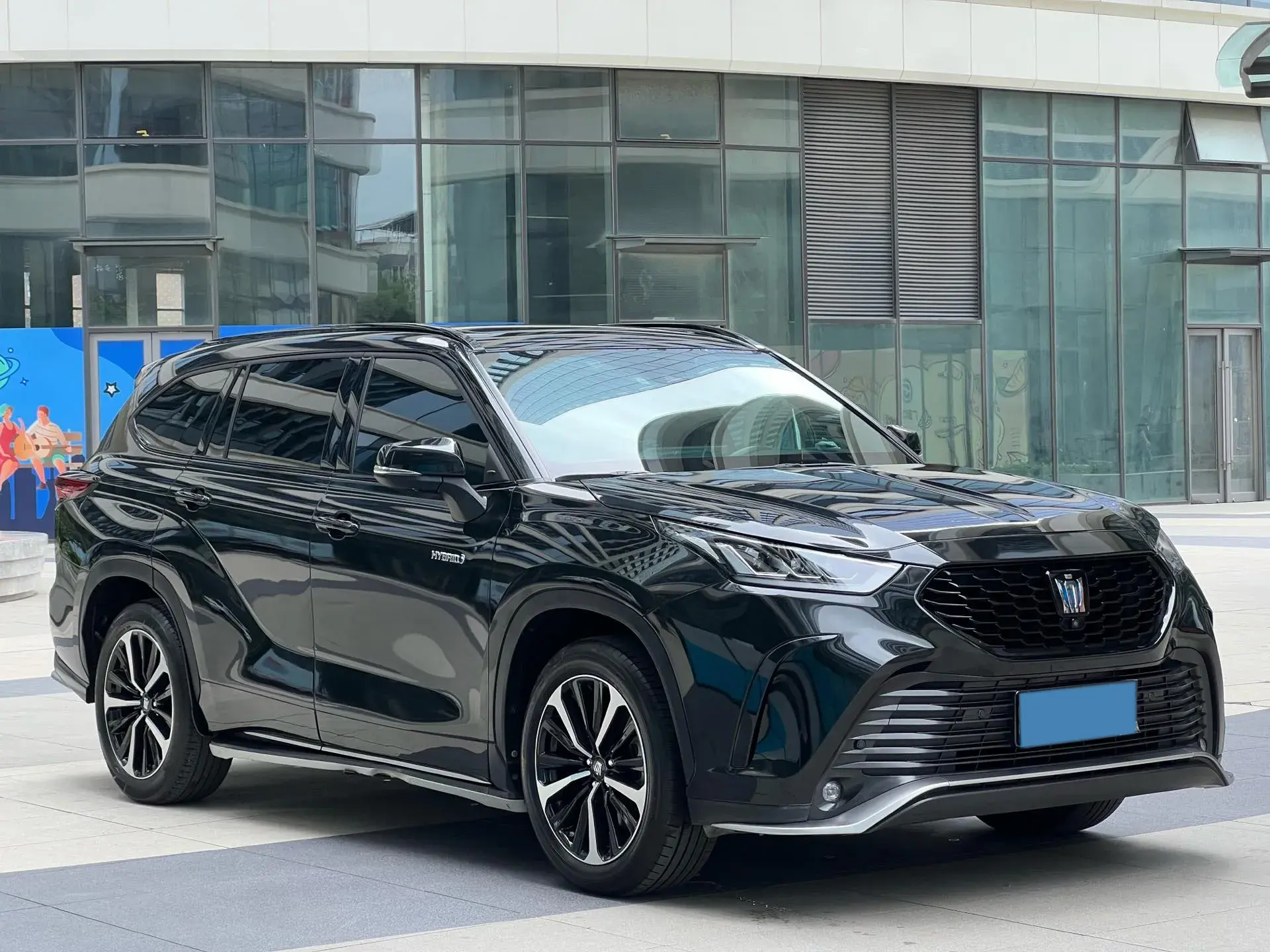 2023 TOYOTA CROWN thumbnail 3