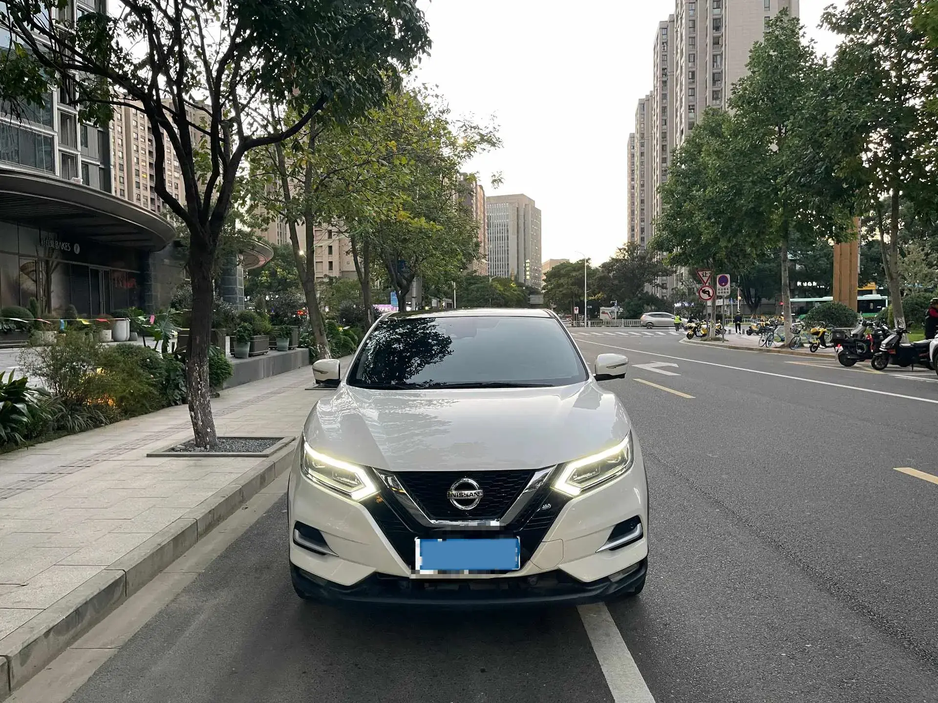 2021 NISSAN QASHQAI thumbnail 2