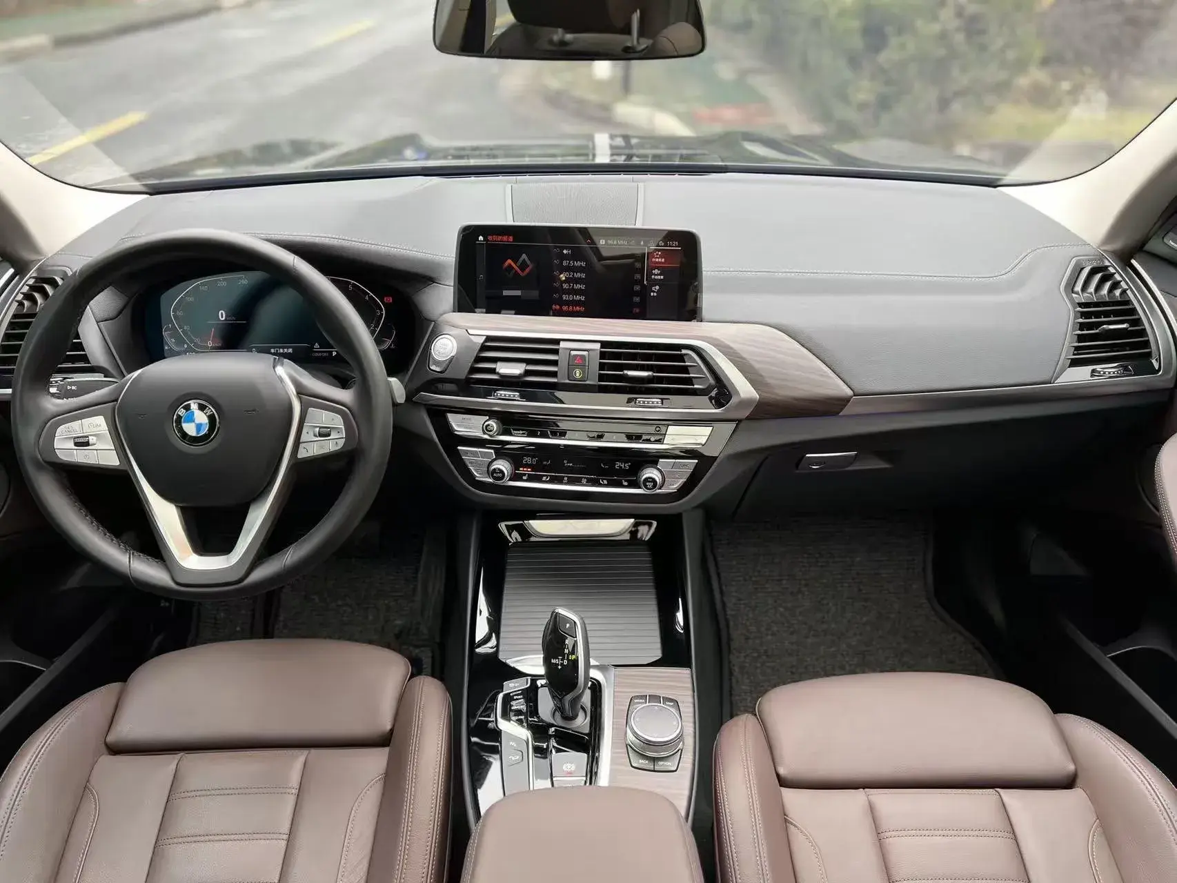 2020 BMW X3 thumbnail 4