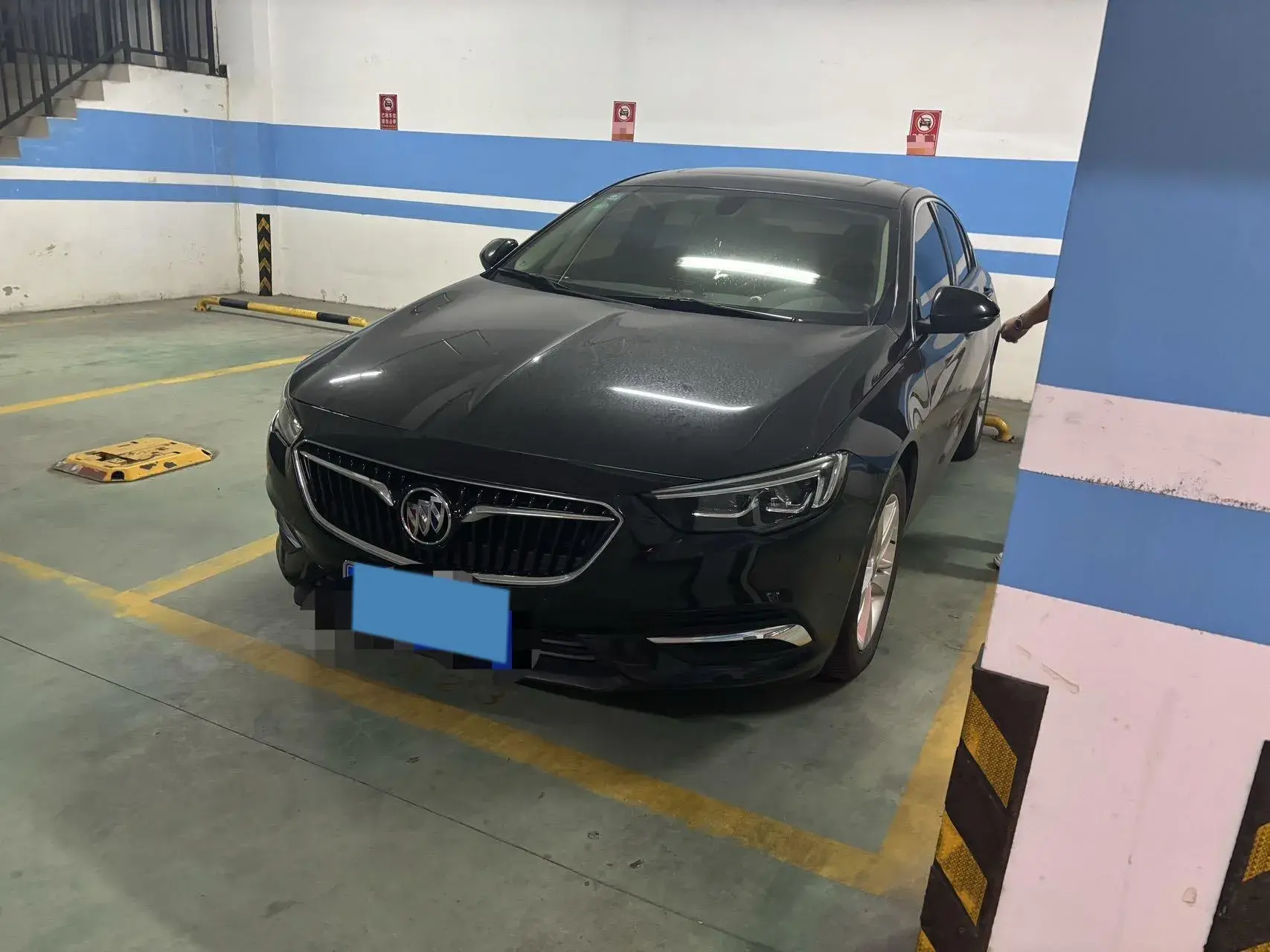 2019 BUICK REGAL view 1