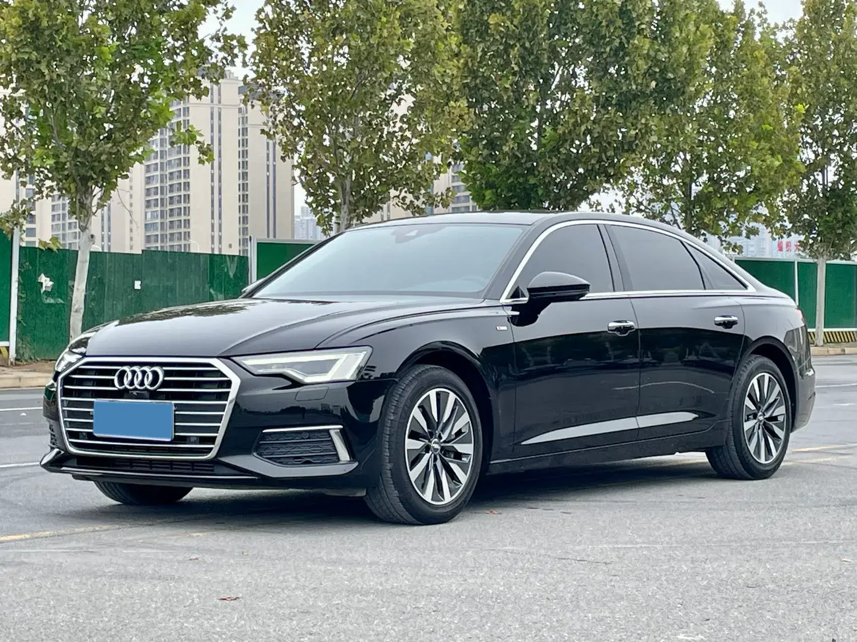 2021 AUDI A6L view 1