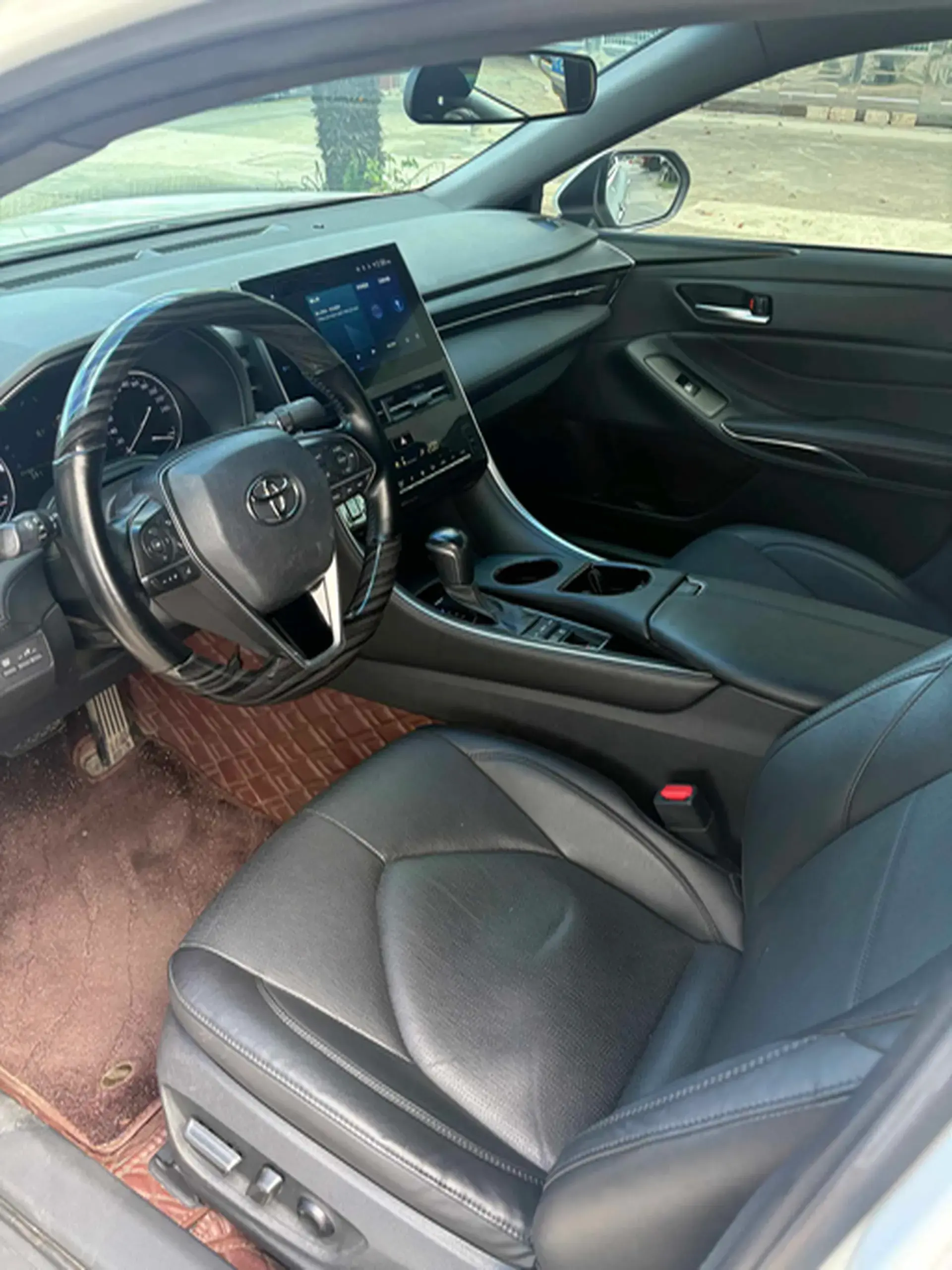 2022 TOYOTA AVALON thumbnail 3