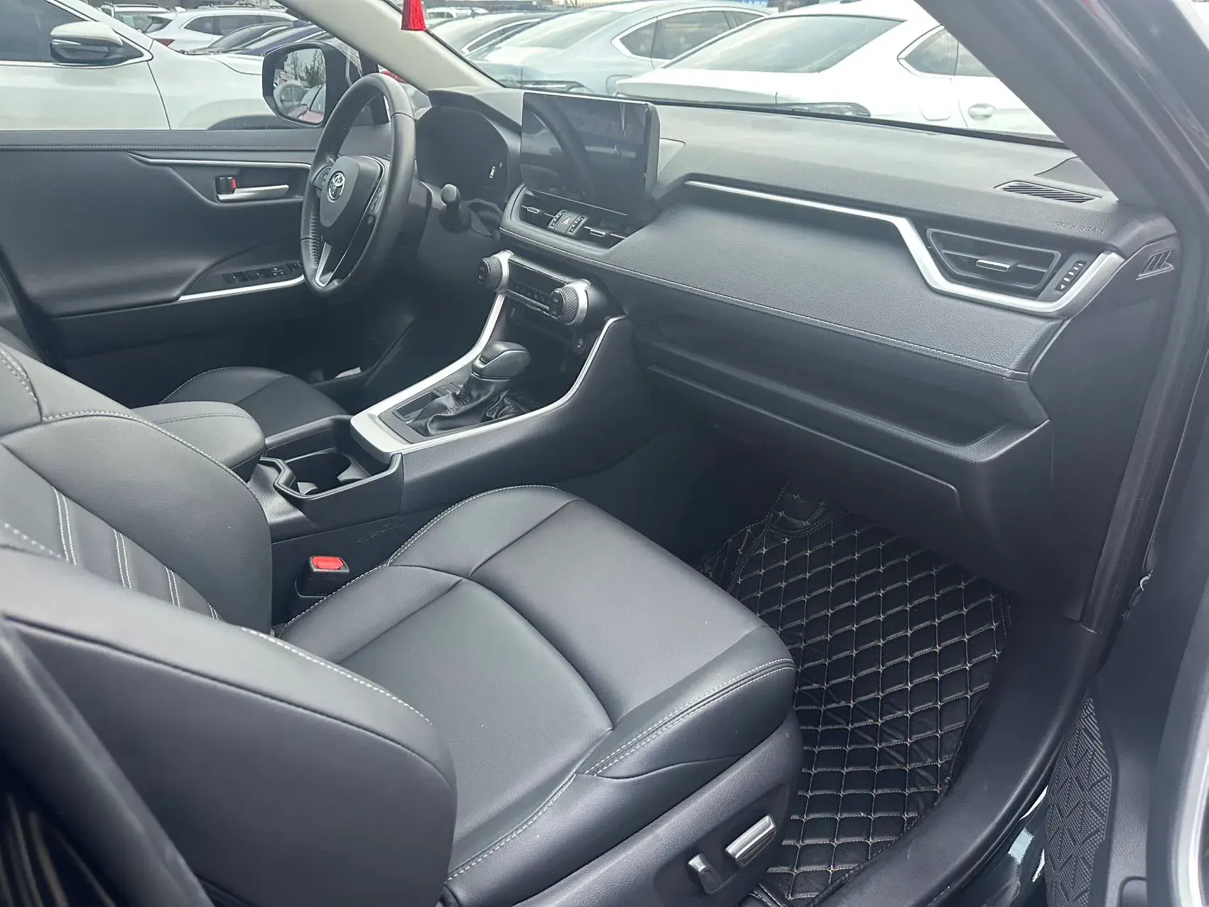 2023 TOYOTA WILDLANDER thumbnail 4