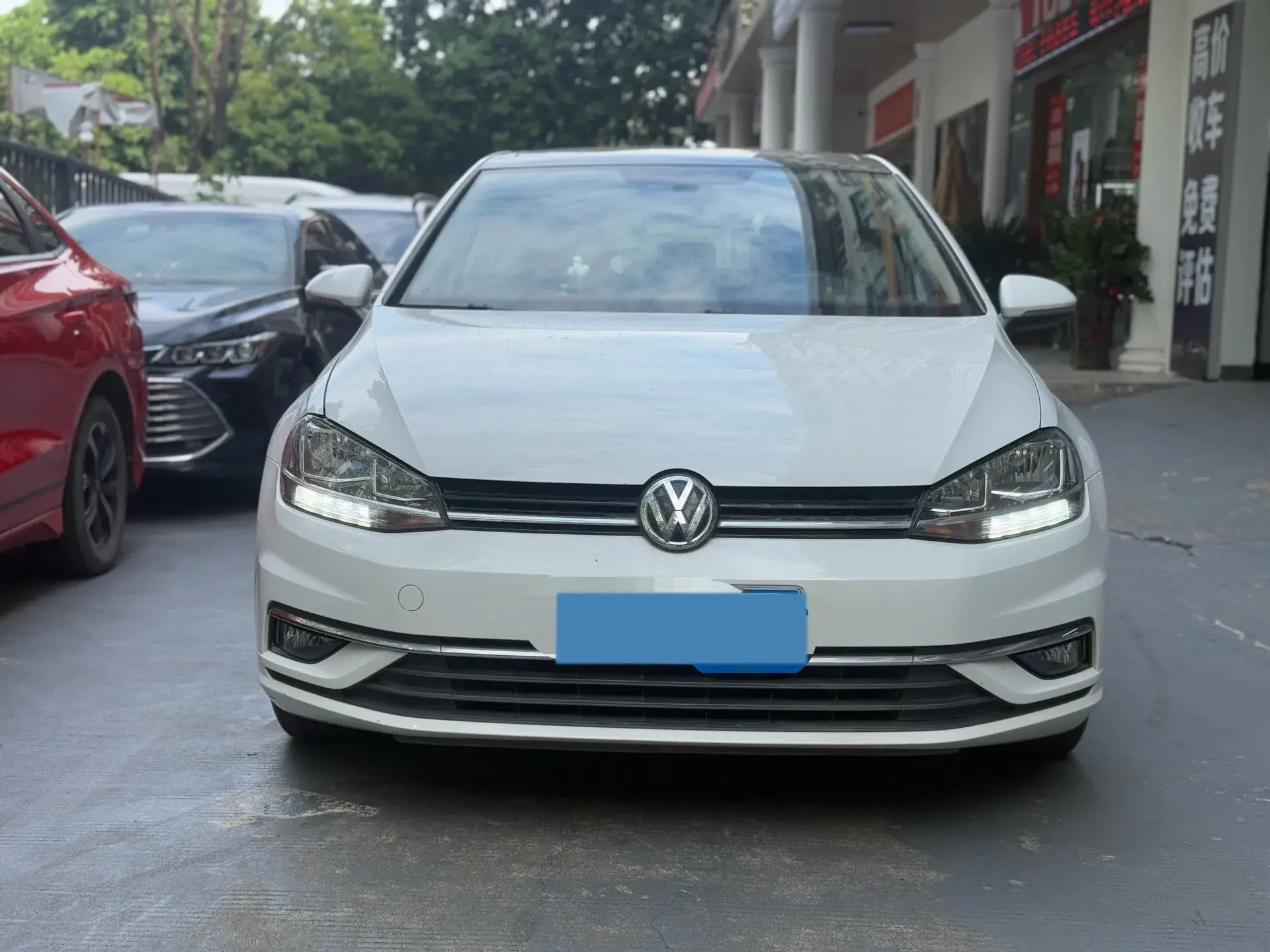 2019 VOLKSWAGEN GOLF thumbnail 2