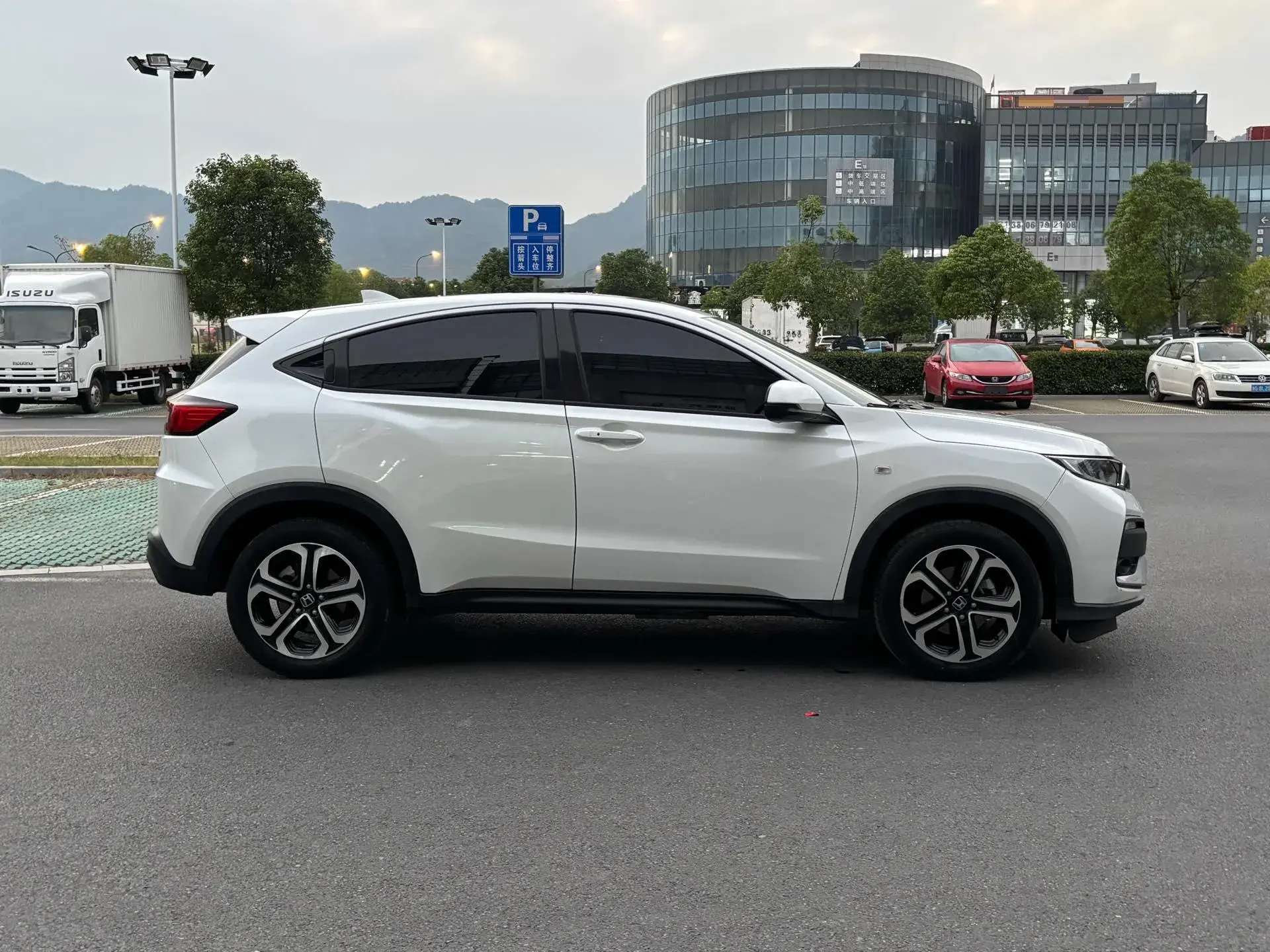 2021 HONDA XR-V thumbnail 2