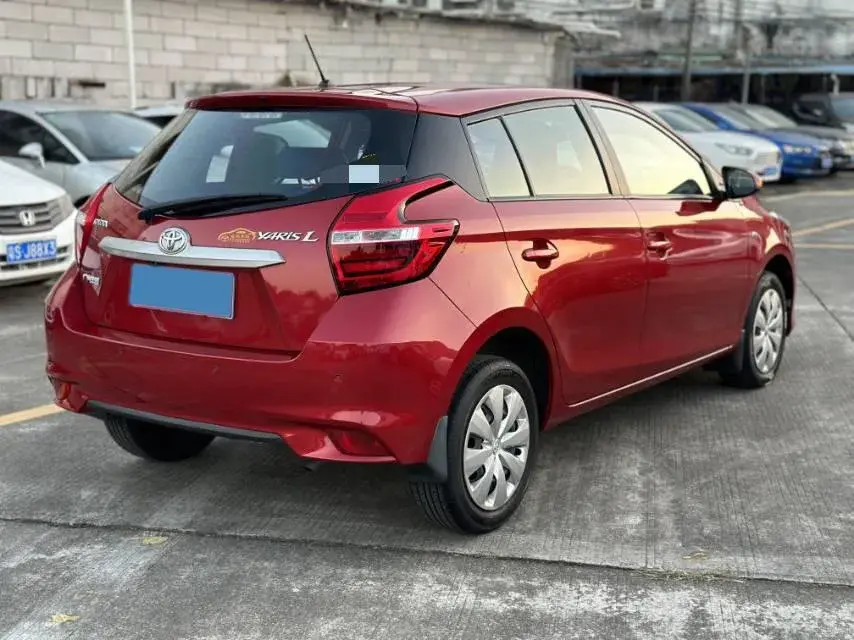2019 TOYOTA YARIS thumbnail 4