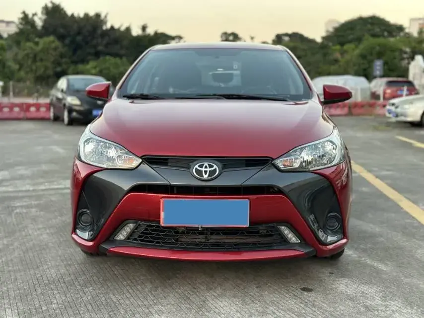 2019 TOYOTA YARIS thumbnail 2
