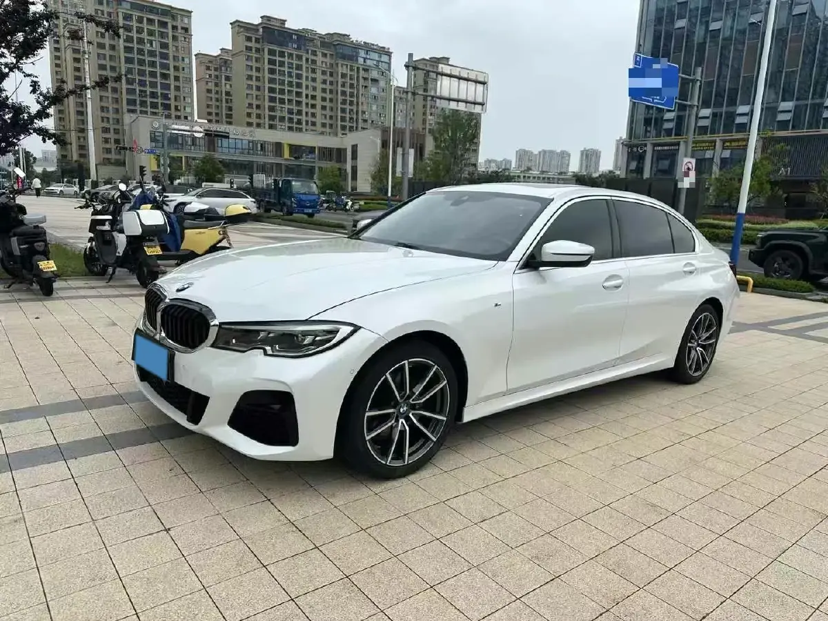 2022 BMW 3 Series 2.0T 156HP L4 8AT