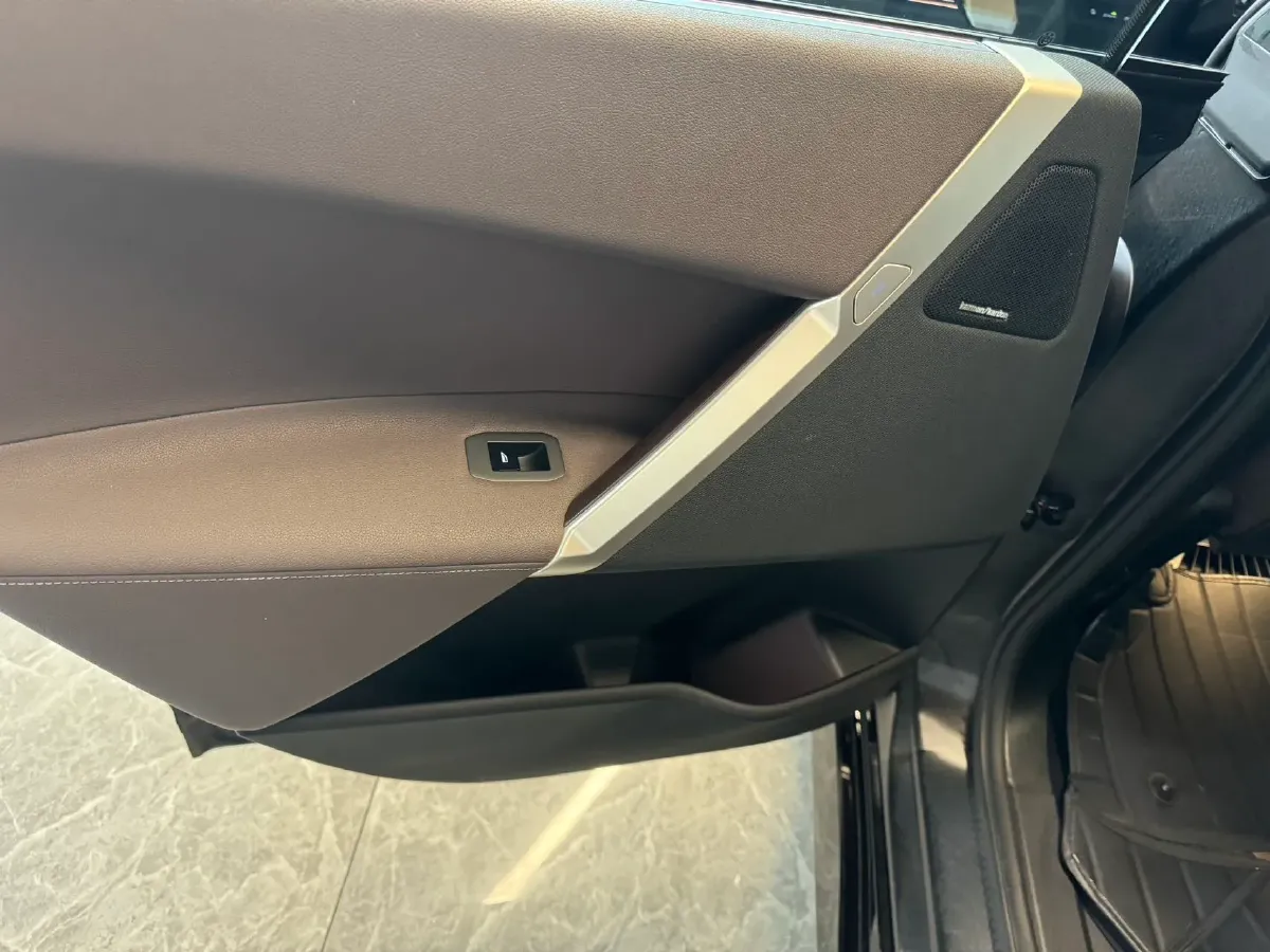 2022 BMW iX BEV 76.6KWH,autocango,china used car exporter,china ev exporter,chinese used car exporter,chinese used ev exporter