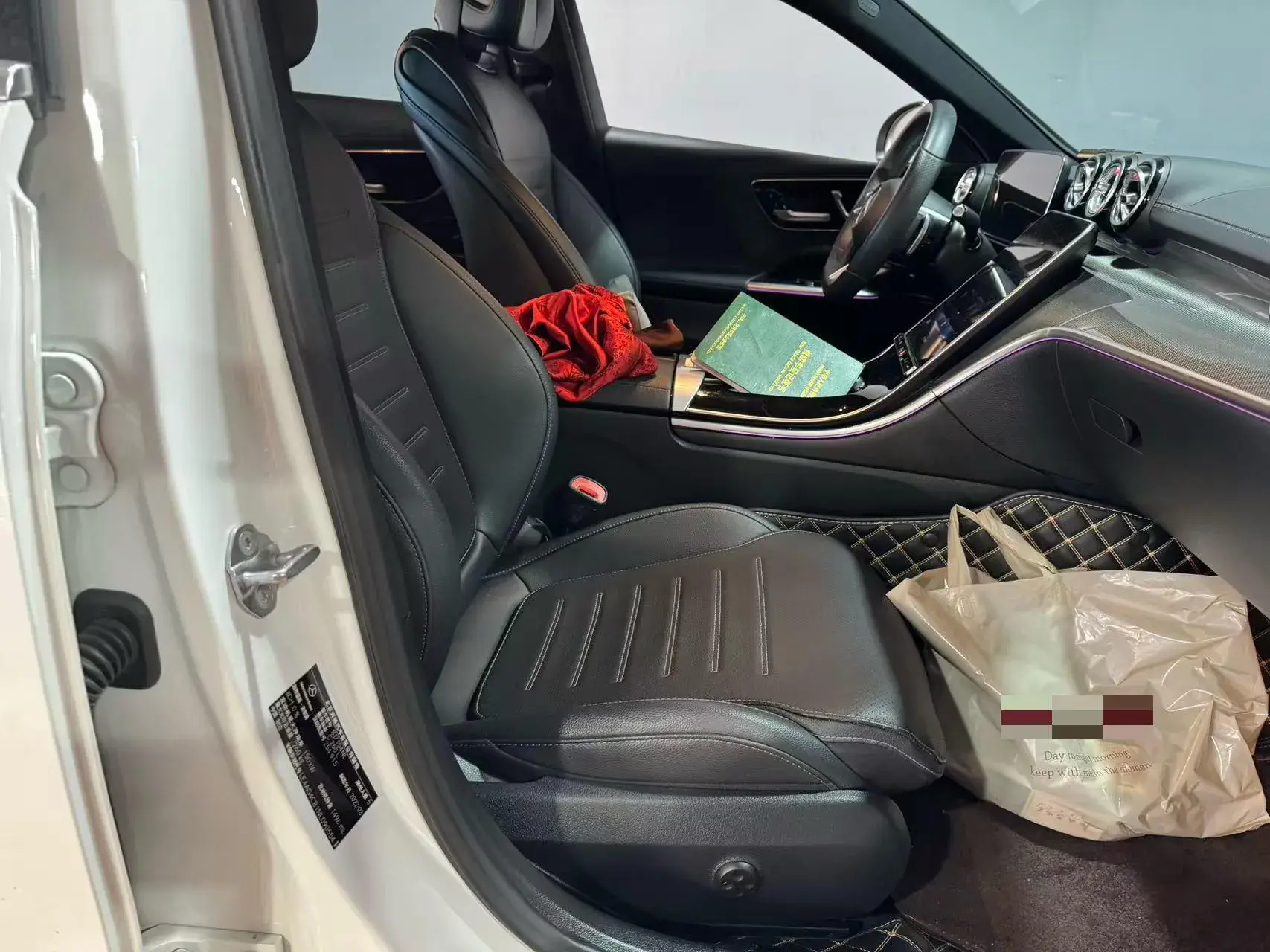 2022 MERCEDES-BENZ C thumbnail 2